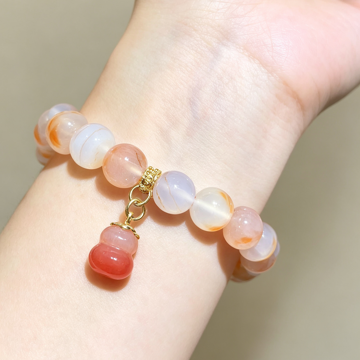 Agate Stretch Bracelet, Persimmon‑Shaped Yanyuan Agate Charm Dangle Bracelet