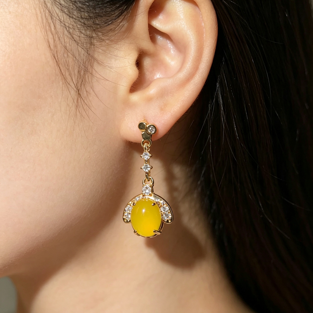 Natural Yellow Agate Dangle Earrings, Gold‑Toned Drop Earrings with Clear Accent Stones, Vintage Elegant Evening Jewelry