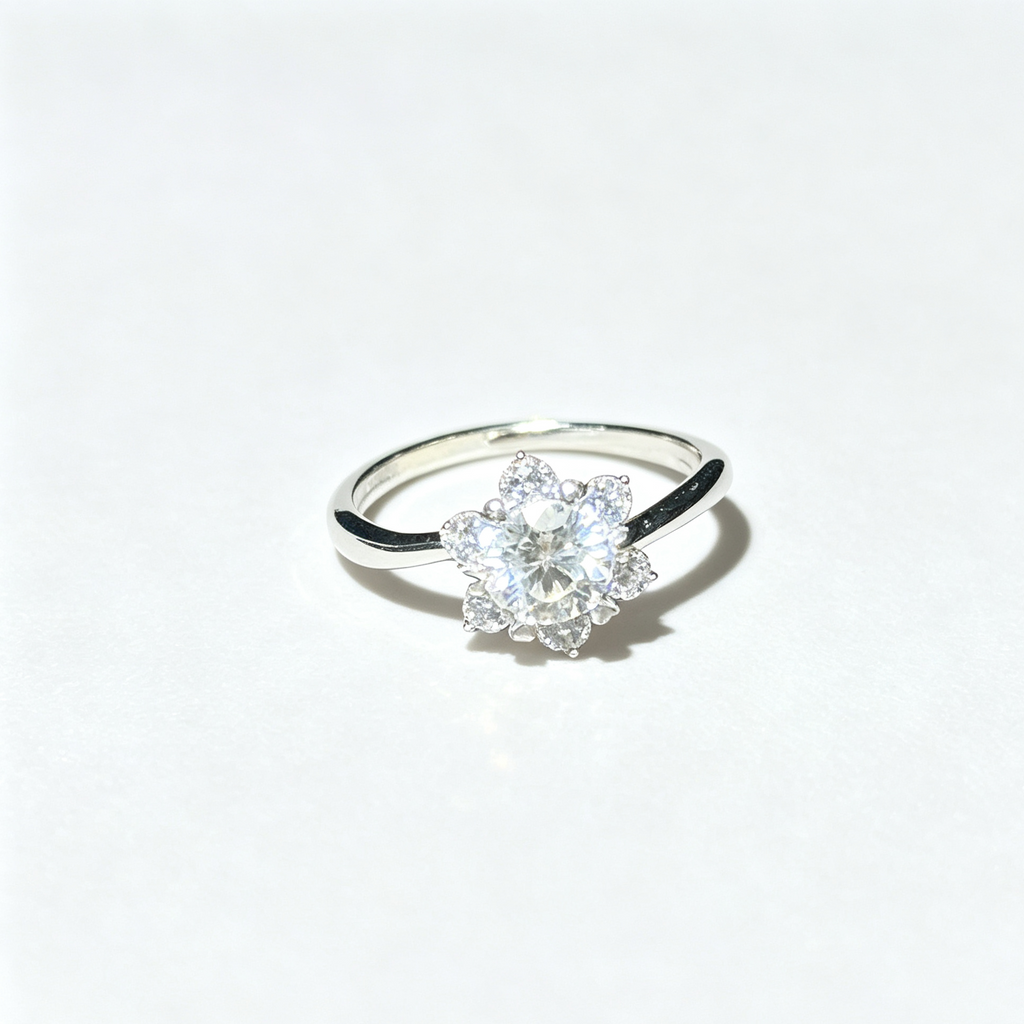 Flower‑Shaped Halo Engagement S925 Ring, Round‑Cut Simulated Diamond Promise Ring, Silver‑Tone Floral Bridal Wedding Jewelry