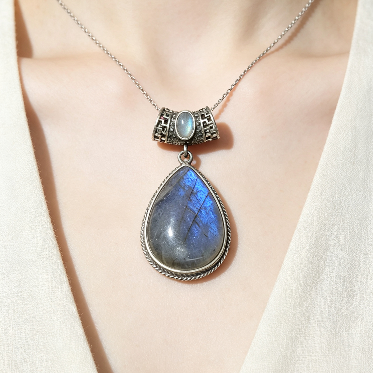 Natural Labradorite Teardrop Vintage Metal Pendant