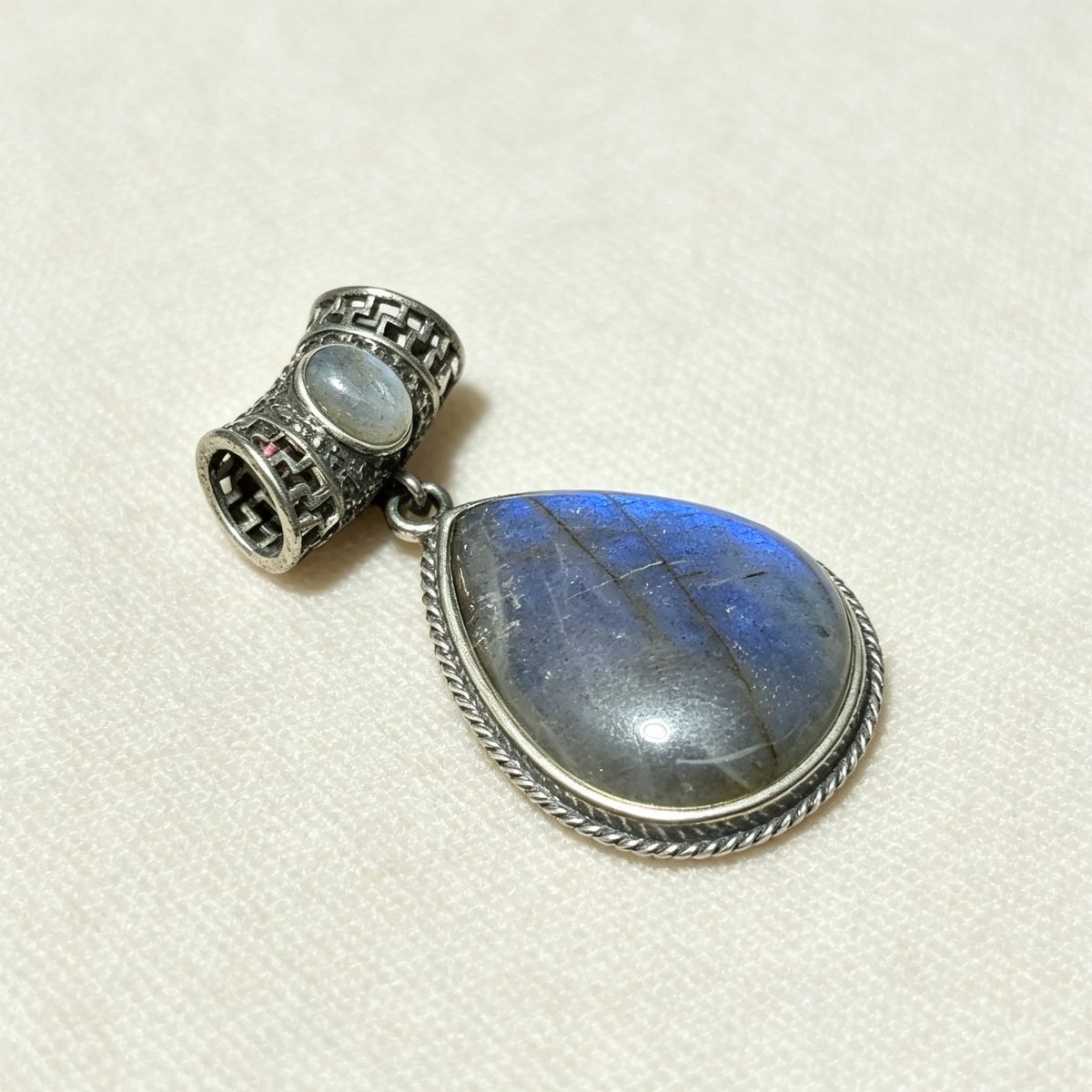 Natural Labradorite Teardrop Vintage Metal Pendant