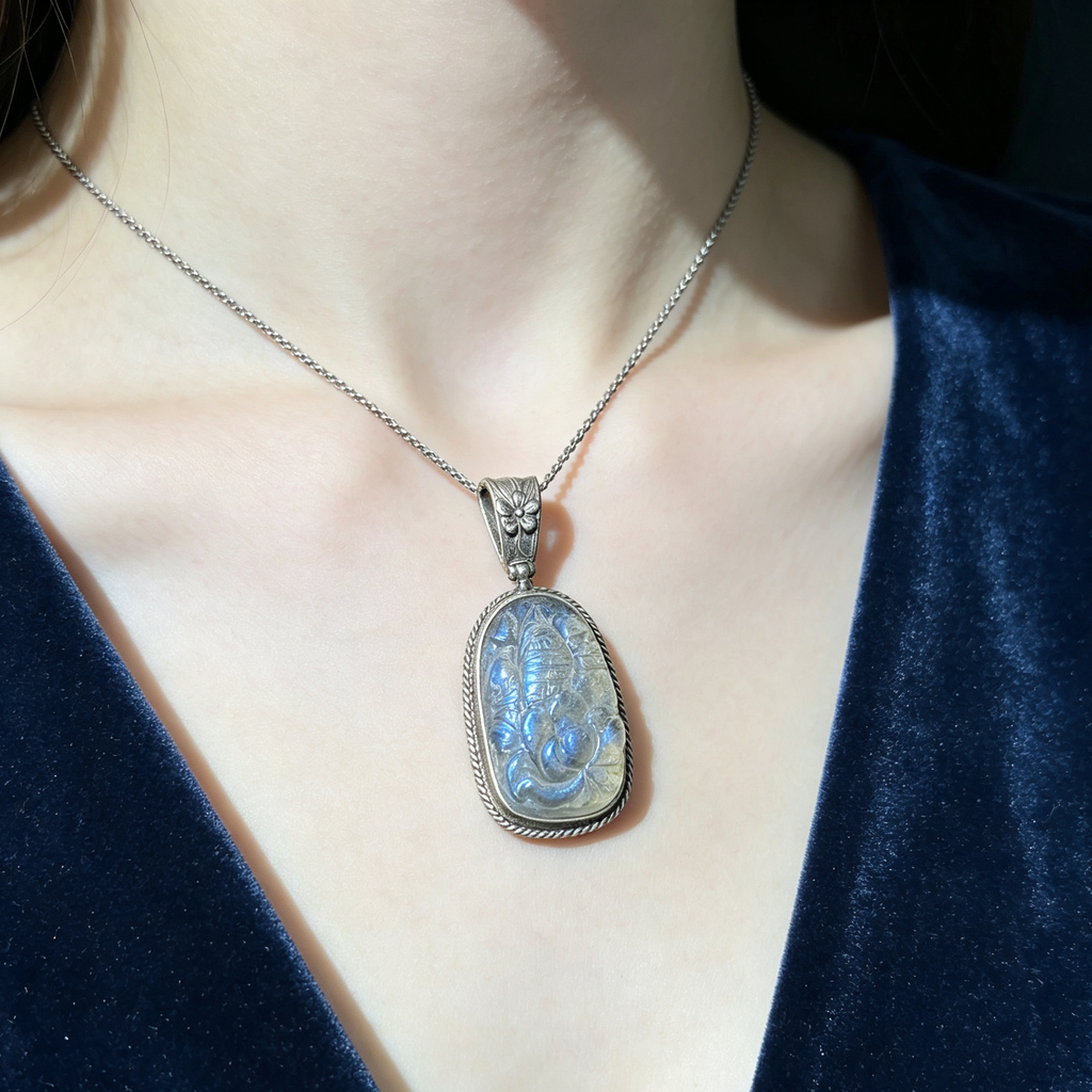 Carved Natural Labradorite Vintage Metal Pendant