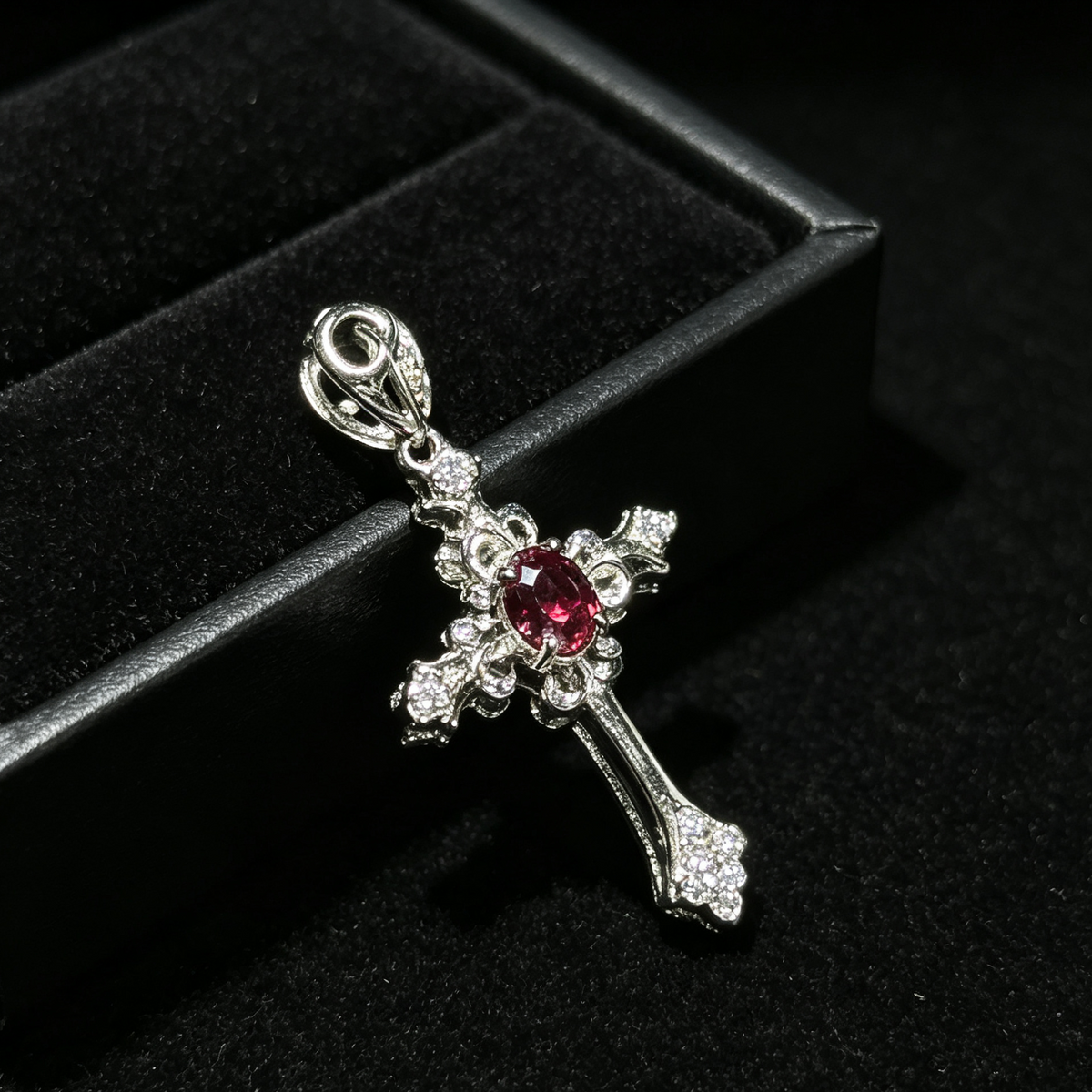Natural Red Garnet Cross‑Shaped Silver‑Tone Pendant