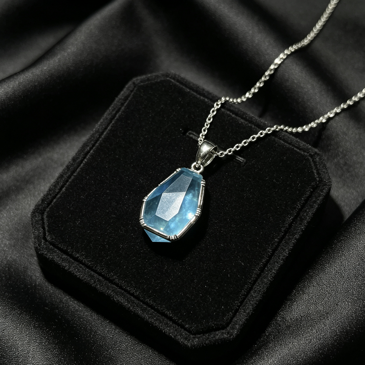 Natural Blue Aquamarine Free‑Form Faceted Silver‑Tone Pendant