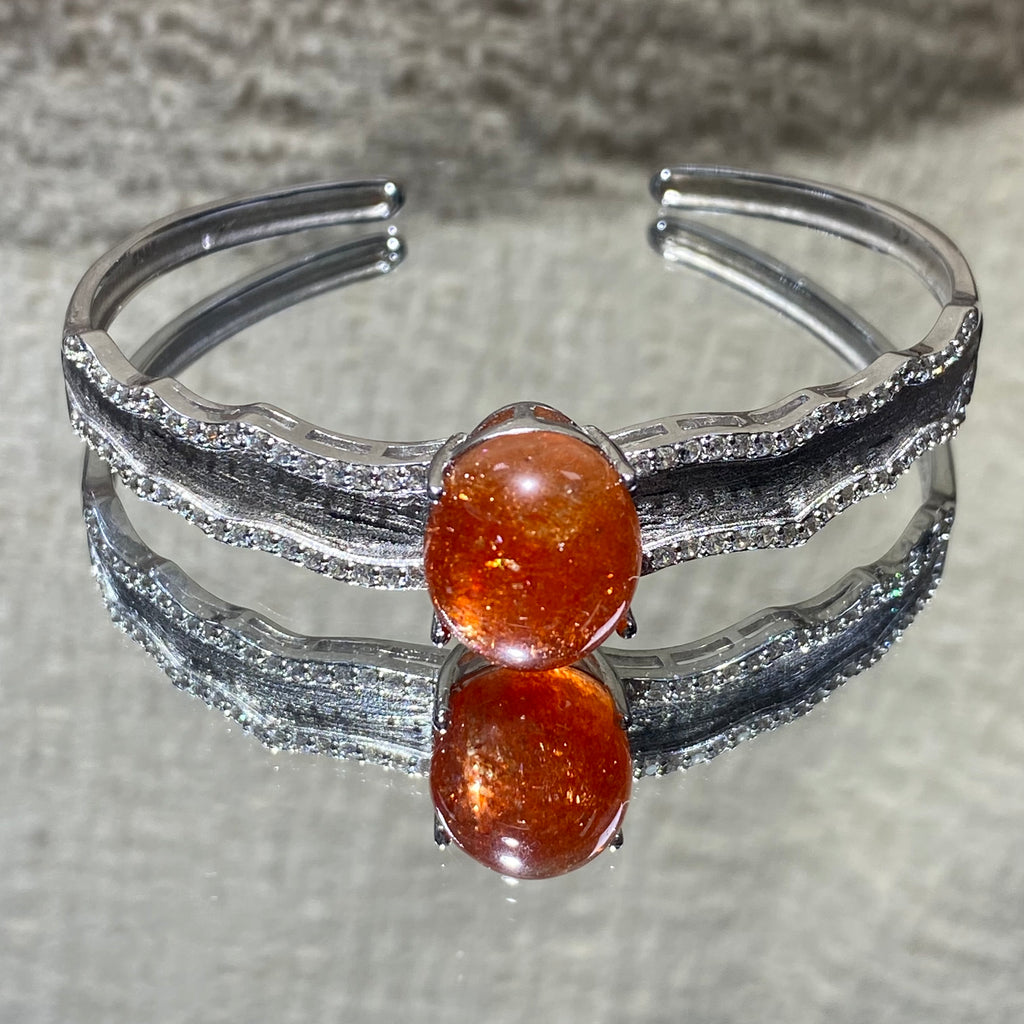 Natural Sunstone s925 bangle