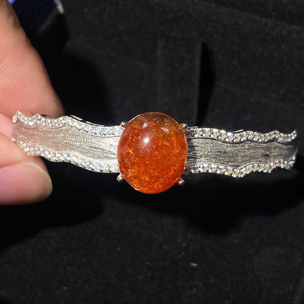 Natural Sunstone s925 bangle