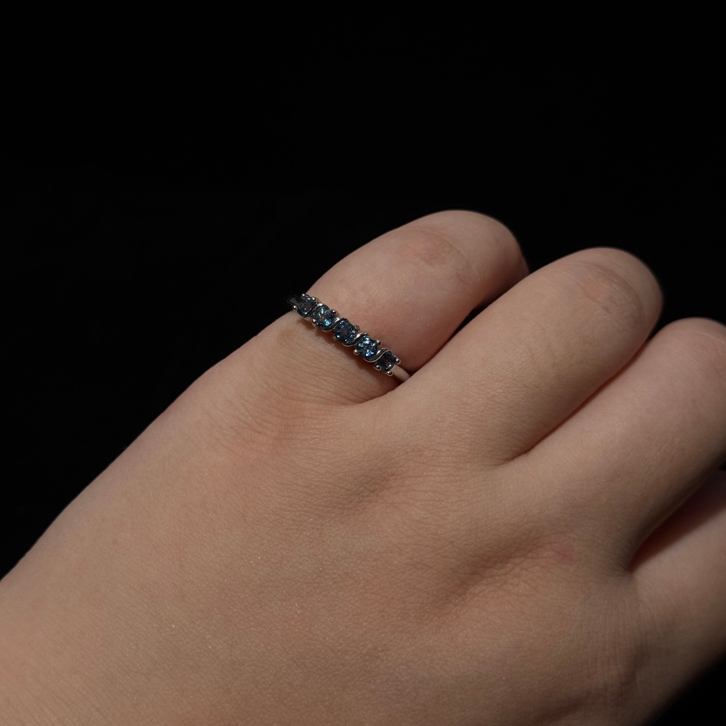 Adjustable Copper Crystal Ring Set - 30+ Colorful Gem Rings for Daily/Party Wear