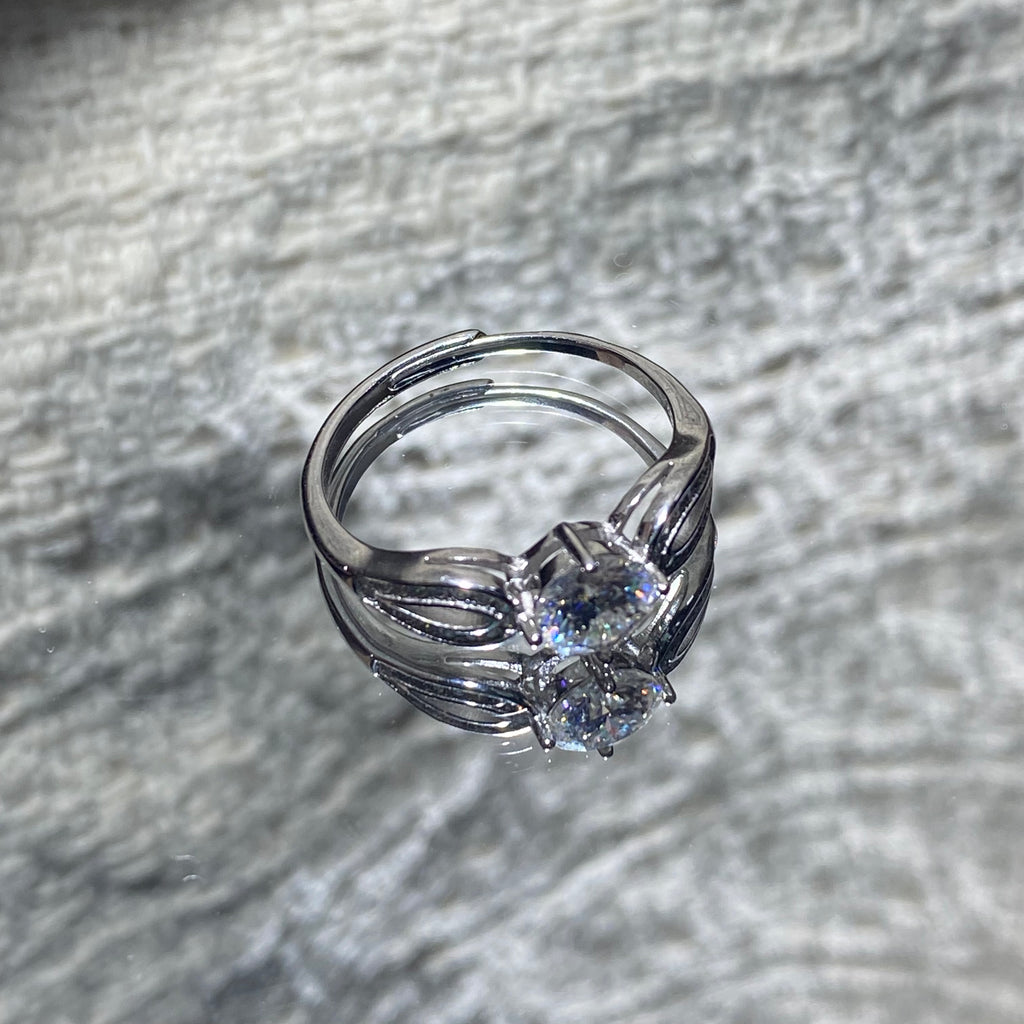 Elegant Teardrop Banding Moissanite S925 Ring - Sparkle Every Day 💎