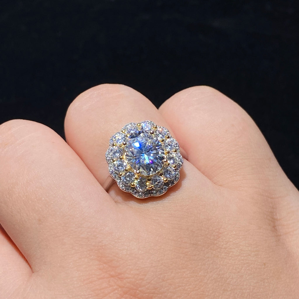 Two-Tone Flower Halo Moissanite S925 Statement Ring✨