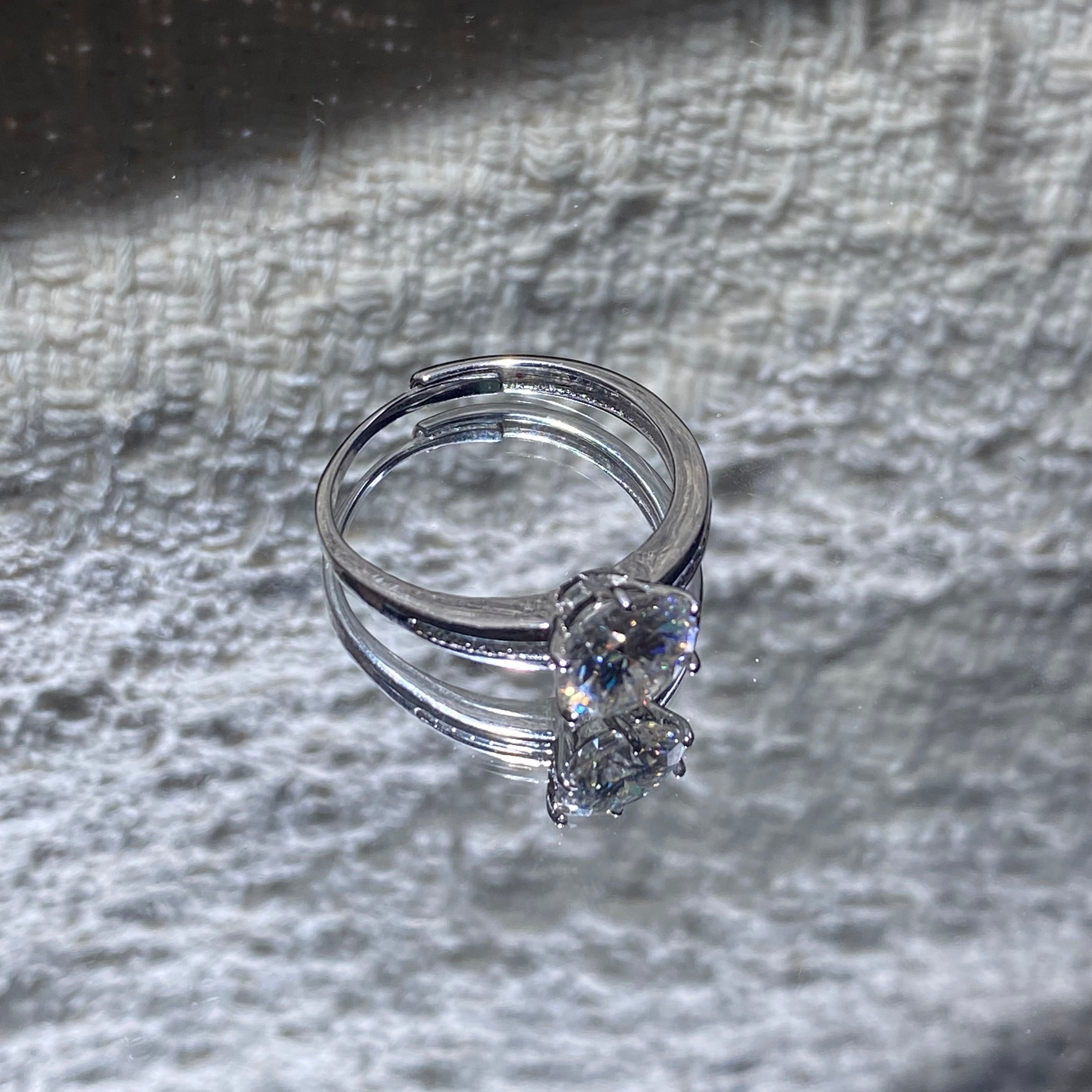 Round Cut Moissanite S925 Ring ✨