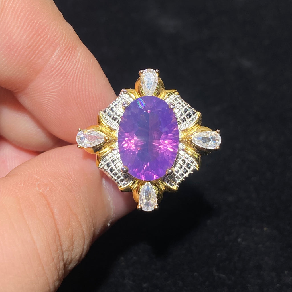Oval Natural Purple Amethyst Quartz Two-Tone Gold Silver Filigree Luxury Statement Cocktail Ring Vibrant deep purple large crystal vintage hollow carved banquet finger ring