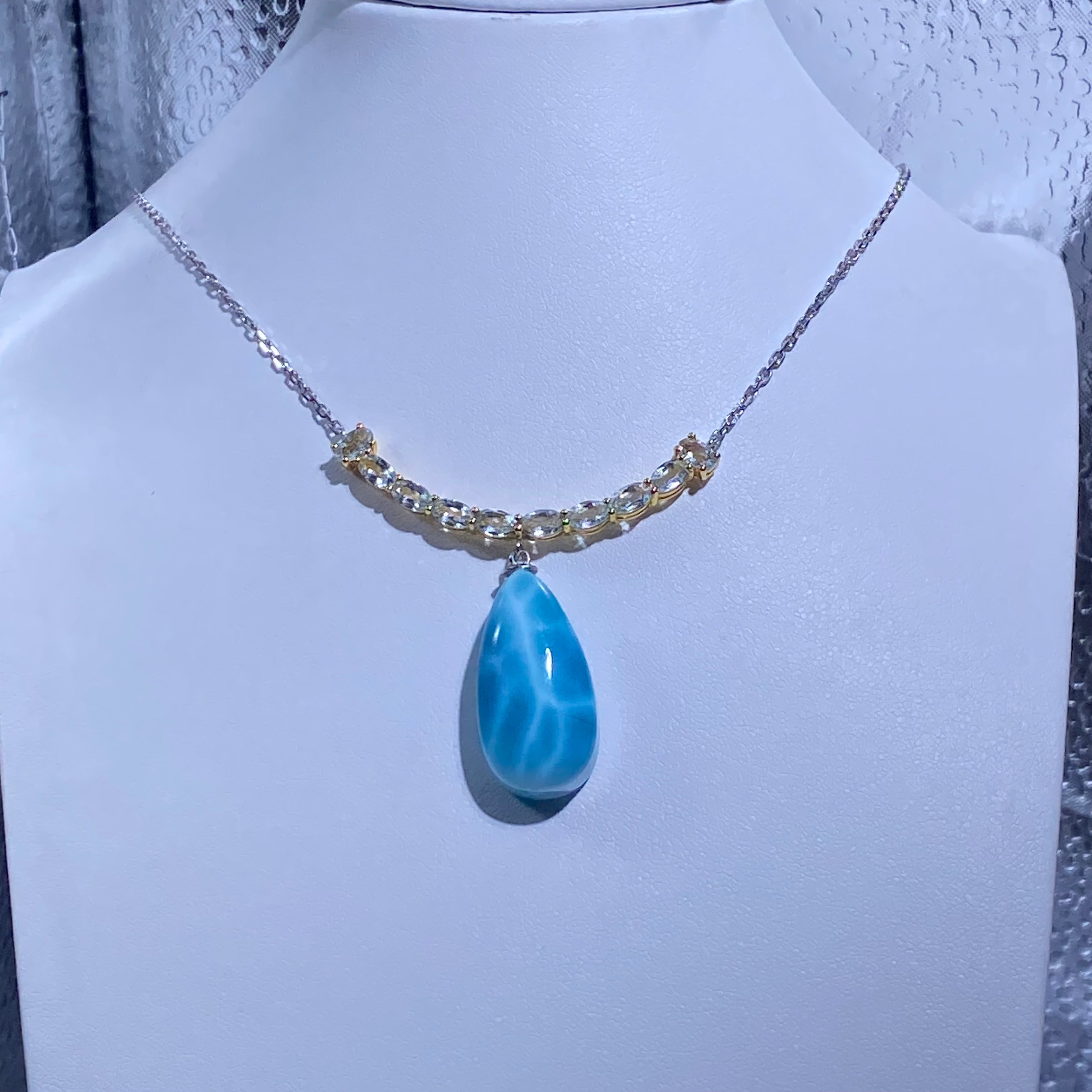 Teardrop Natural Ocean Blue Larimar & Oval Warm Golden Prehnite V-Shape Adjustable Thin Silver Pendant Necklace