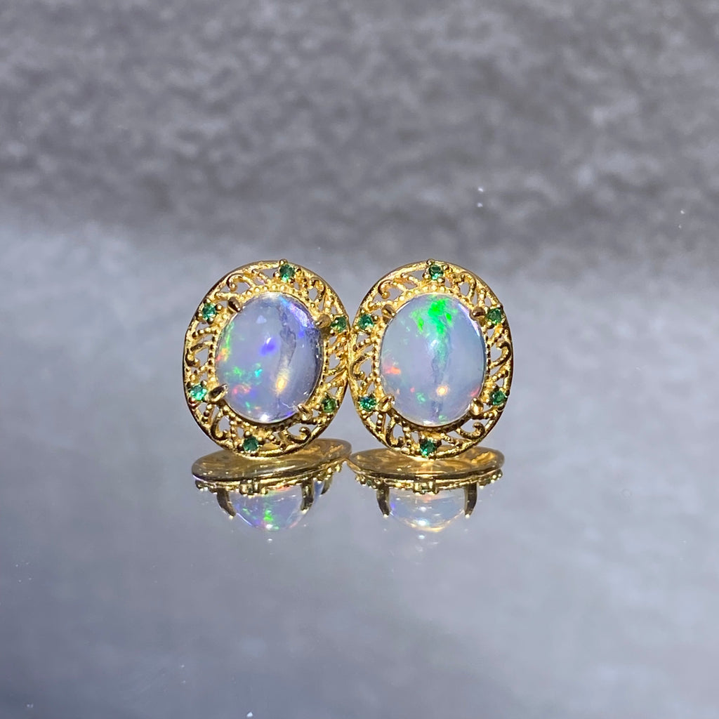 Oval Natural Multi-Color Play-of-Color Ethiopian Opal Vintage Filigree Hollow Gold-Plated Halo Stud Silver Earrings Dreamy iridescent rainbow lightweight hypoallergenic vintage daily & formal gold gem earrings