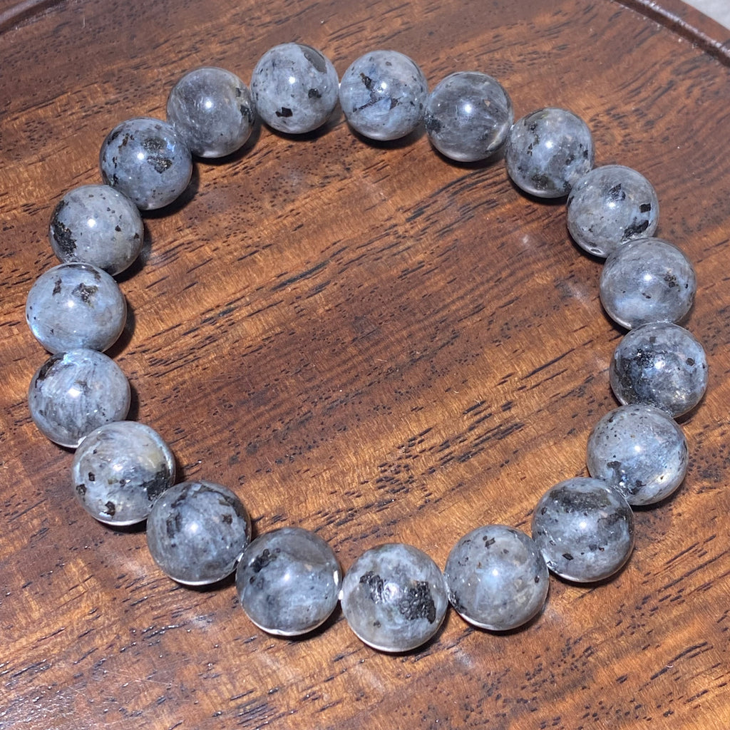 10.7mm 16cm Natural Ink Splash Grey-Blue Blue Amphibole Round Bead Stretch Single Strand Bracelet Misty smoky neutral lightweight unisex soothing crystal stackable bracelet