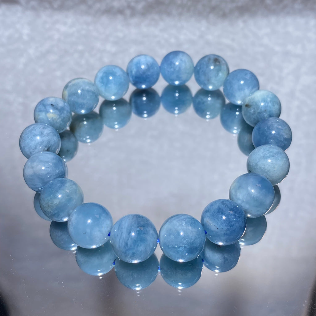 Gradient Sky-Blue Natural Devil Aquamarine Smooth Round Bead Single Stretch Strand Bracelet Calming Throat Chakra Ocean Healing Crystal Stackable Daily Bracelet