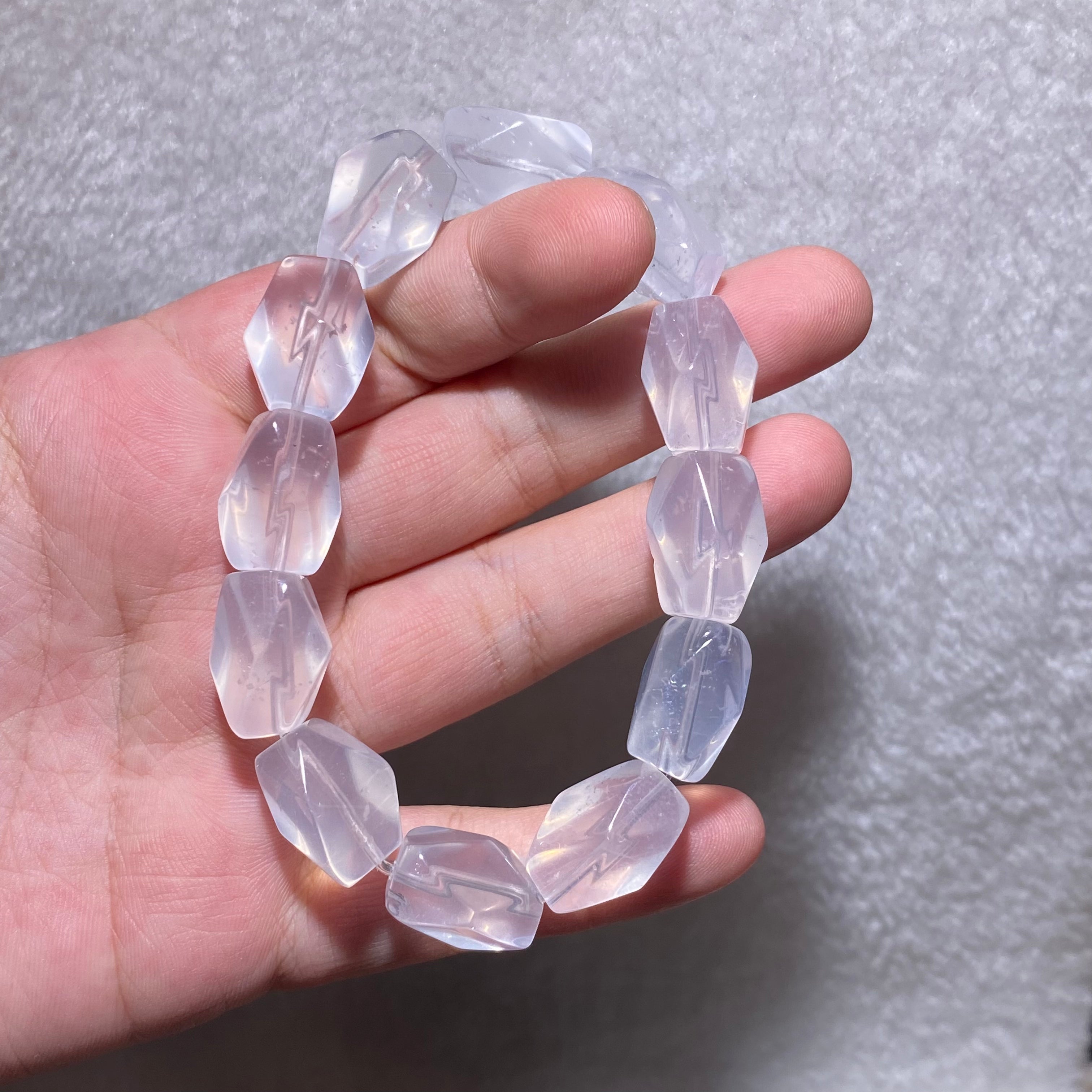 Transparent Natural Clear Quartz Hand Faceted Irregular Freeform Single Stretch Strand Bracelet Universal Master Healer Energy Amplifier Calming Purification Stackable Daily Crystal Bracelet