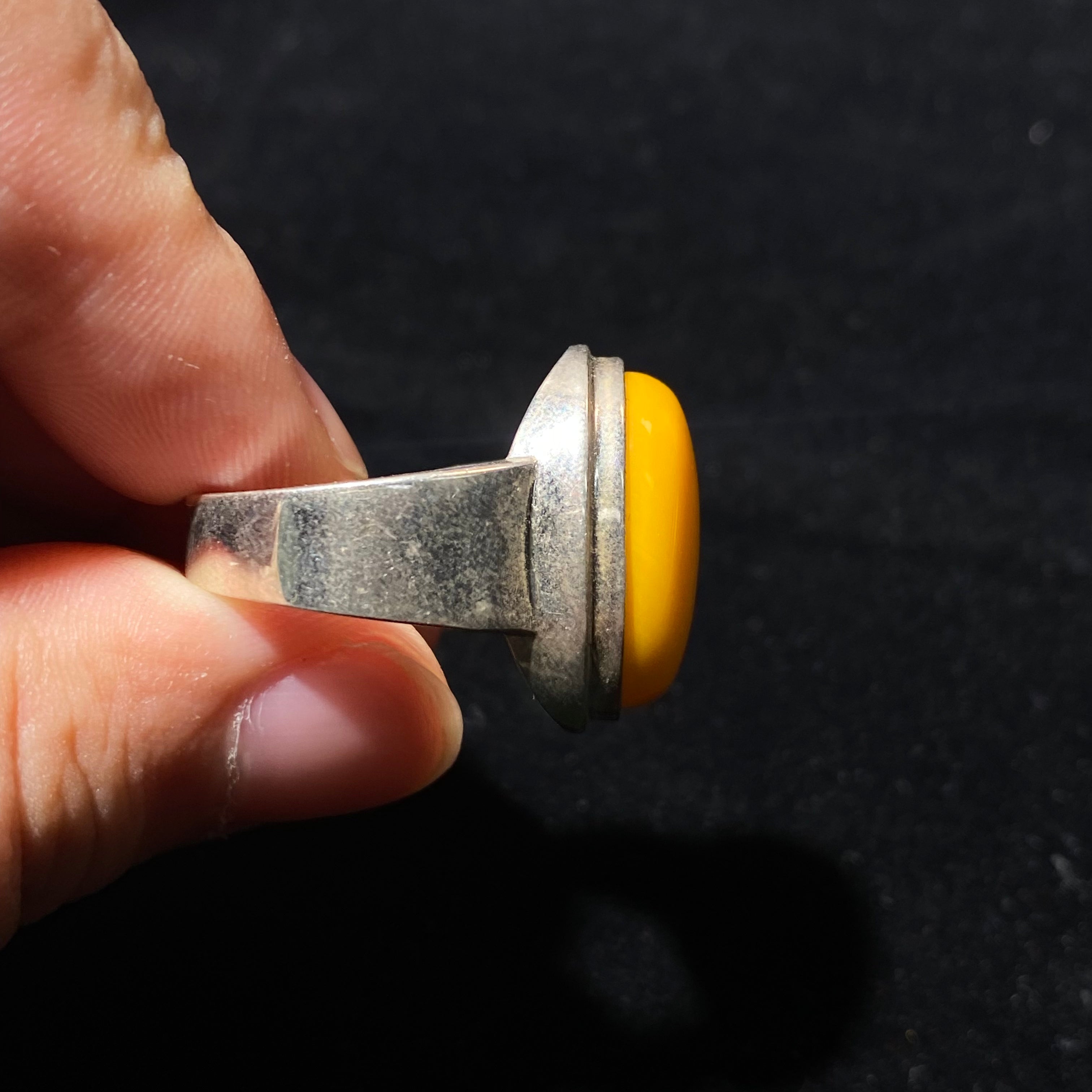 Natural Butter Yellow Amber Oval Cabochon Double Bezel Vintage Plain Silver Ring | Solar Plexus Heart Chakra Warm Abundance Crystal Minimalist Statement Ring for Vitality & Gentle Fortune