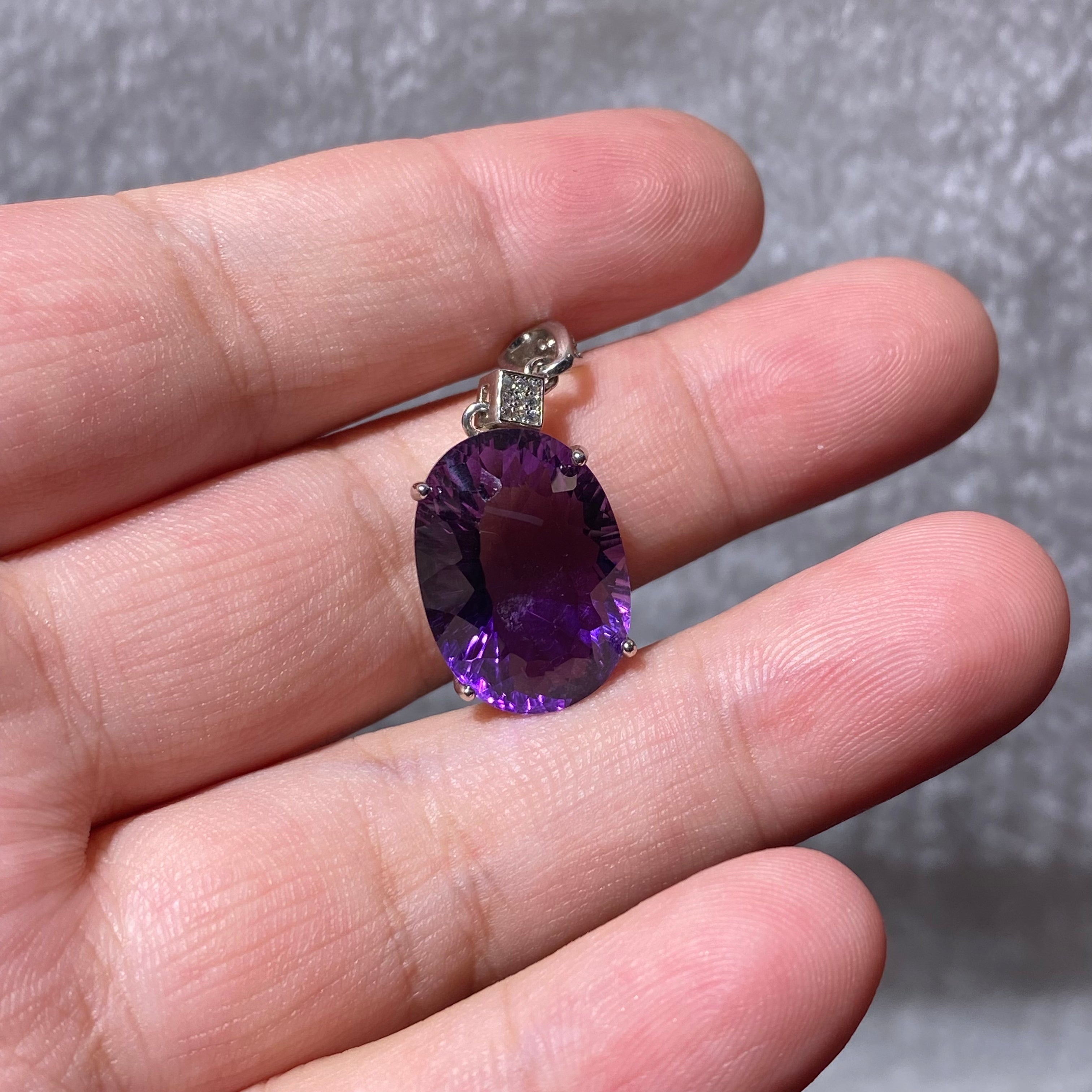 Natural Oval Cut Deep Violet Amethyst Sterling Silver Pendant | Crown Third Eye Chakra Calming Crystal, Relieve Overthinking & Boost Spiritual Clarity, Minimalist Daily Charm Gift for Women