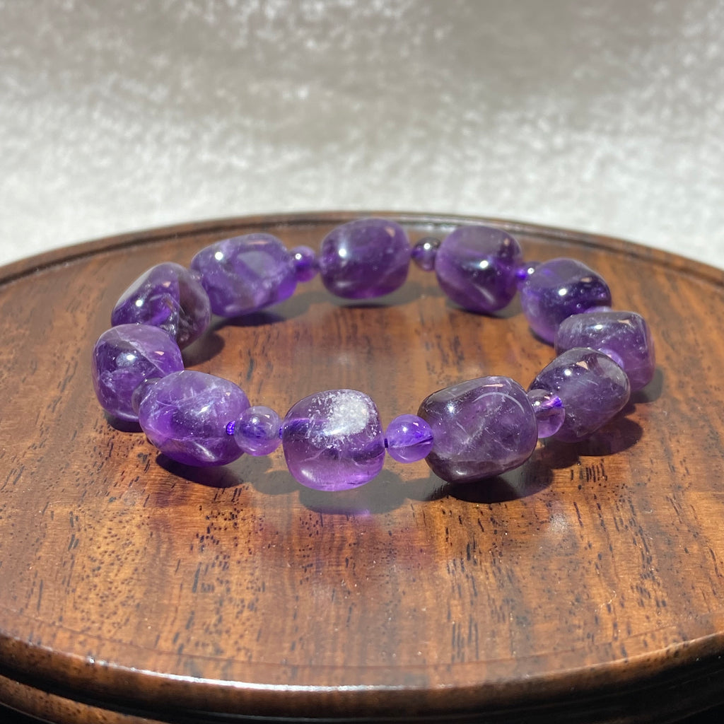 Natural Amethyst Tumble Bead Stretch Bracelet, Fits 16cm Wrist | Crown Third Eye Chakra Calming Crystal, Clear Mental Fog & Improve Sleep, Irregular Sugar Bean Healing Wrist Jewelry Gift for Women