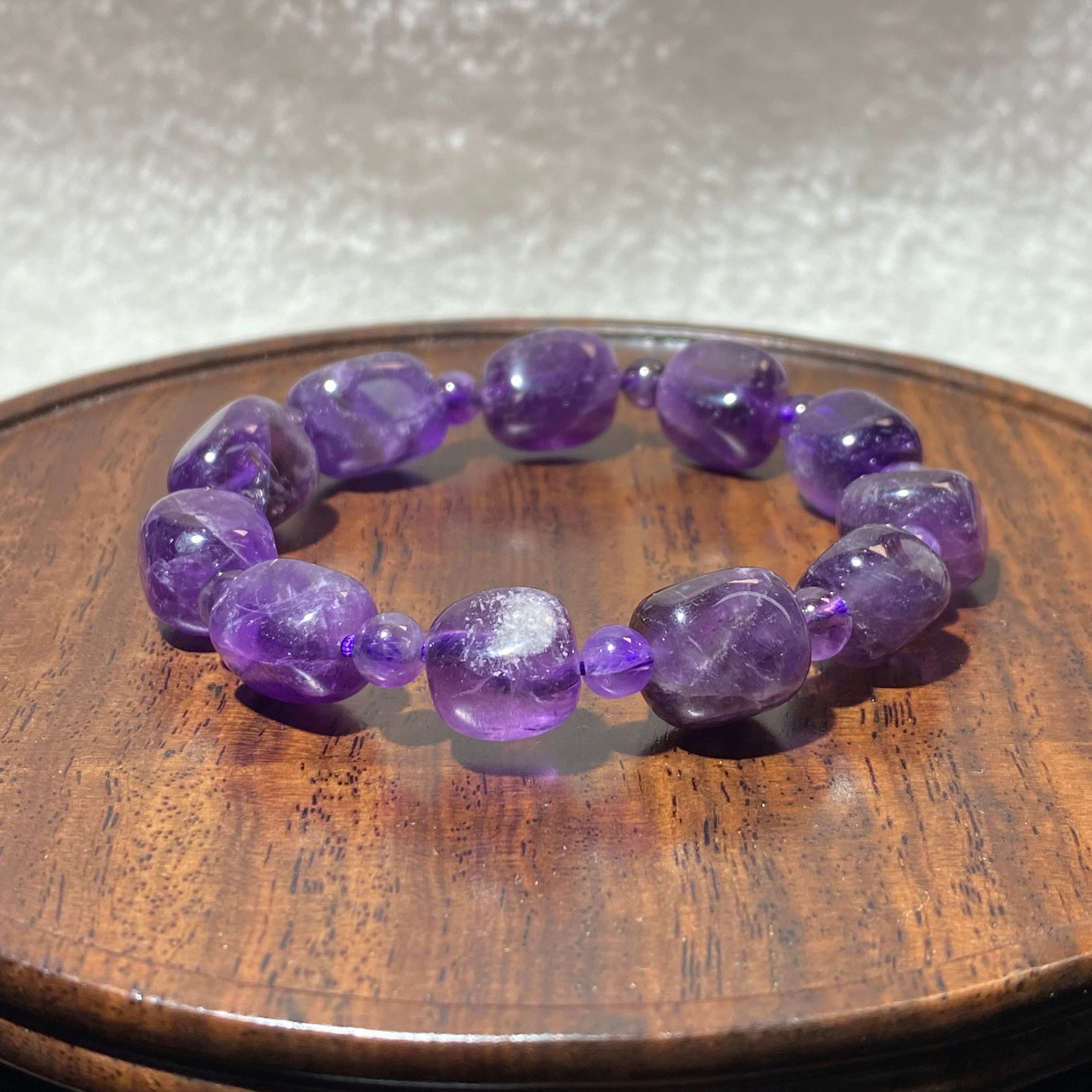 Natural Amethyst Tumble Bead Stretch Bracelet, Fits 16cm Wrist | Crown Third Eye Chakra Calming Crystal, Clear Mental Fog & Improve Sleep, Irregular Sugar Bean Healing Wrist Jewelry Gift for Women