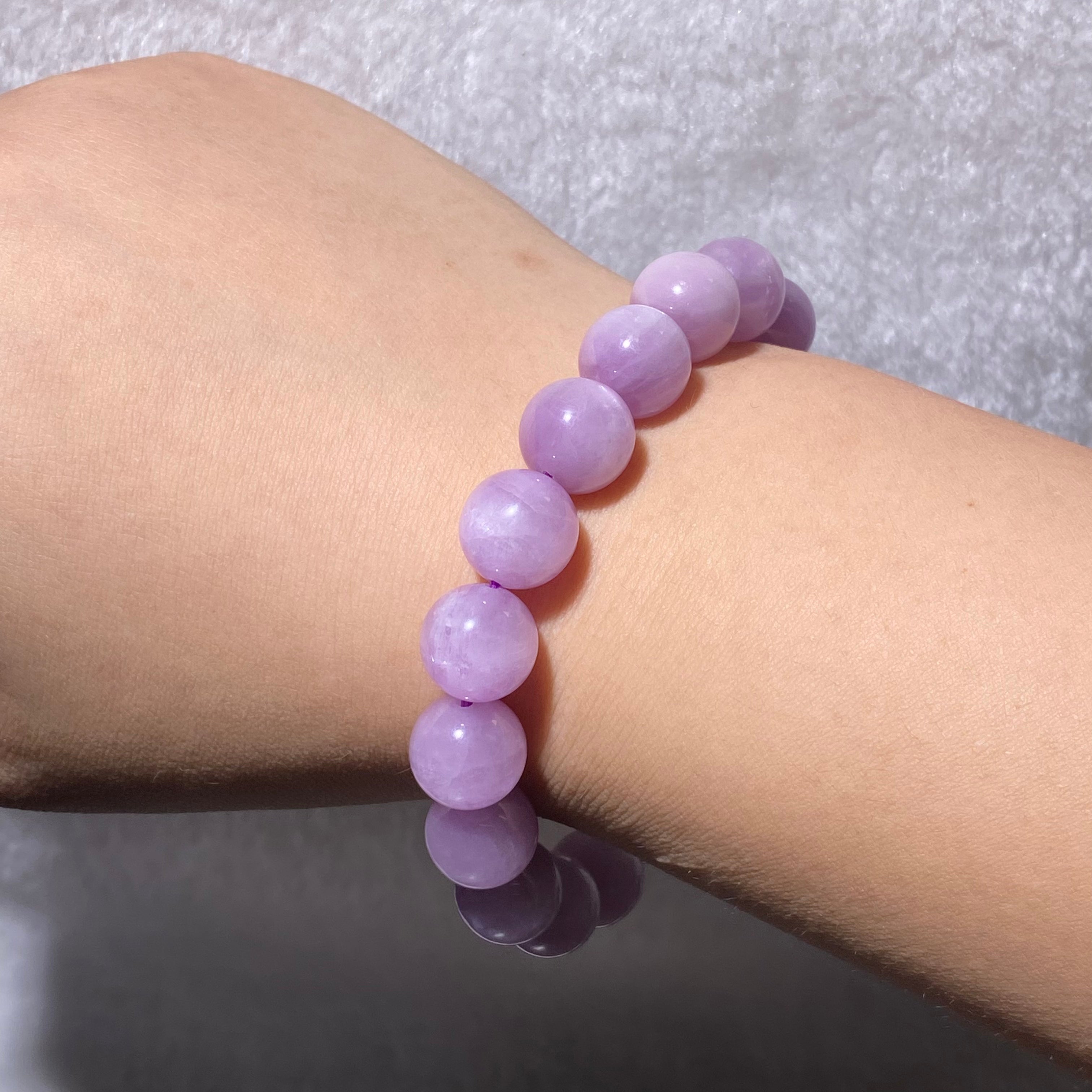Natural Soft Lilac Kunzite Round Bead Stretch Bracelet 11.5mm, Fits 17cm Wrist | Heart Crown Chakra Emotional Healing Crystal, Release Anxiety & Cultivate Self-Love, Minimalist Daily Wrist Jewelry Gift for Women
