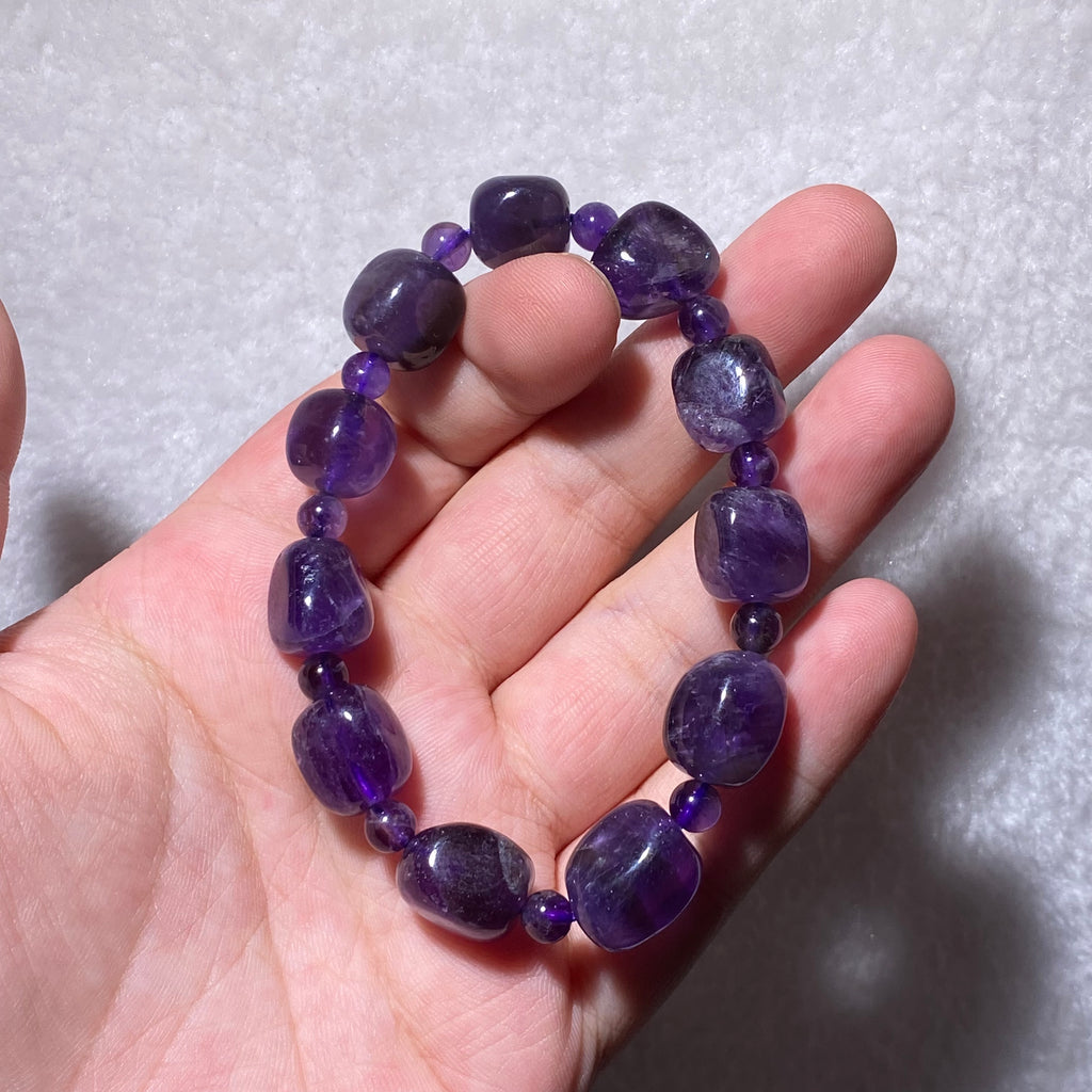 Natural Amethyst Tumble Bead Stretch Bracelet, Fits 16cm Wrist | Crown Third Eye Chakra Calming Crystal, Clear Mental Fog & Improve Sleep, Irregular Sugar Bean Healing Wrist Jewelry Gift for Women