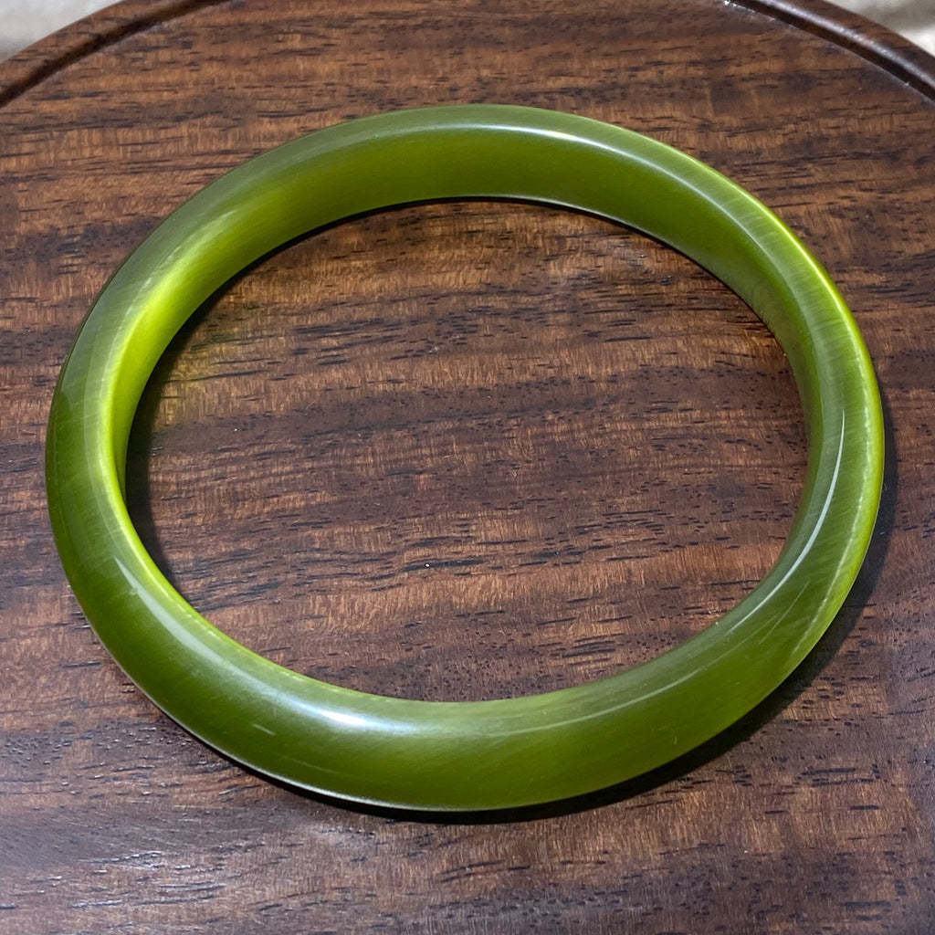 Natural Olive Green Cat's Eye Stone Round Bangle
