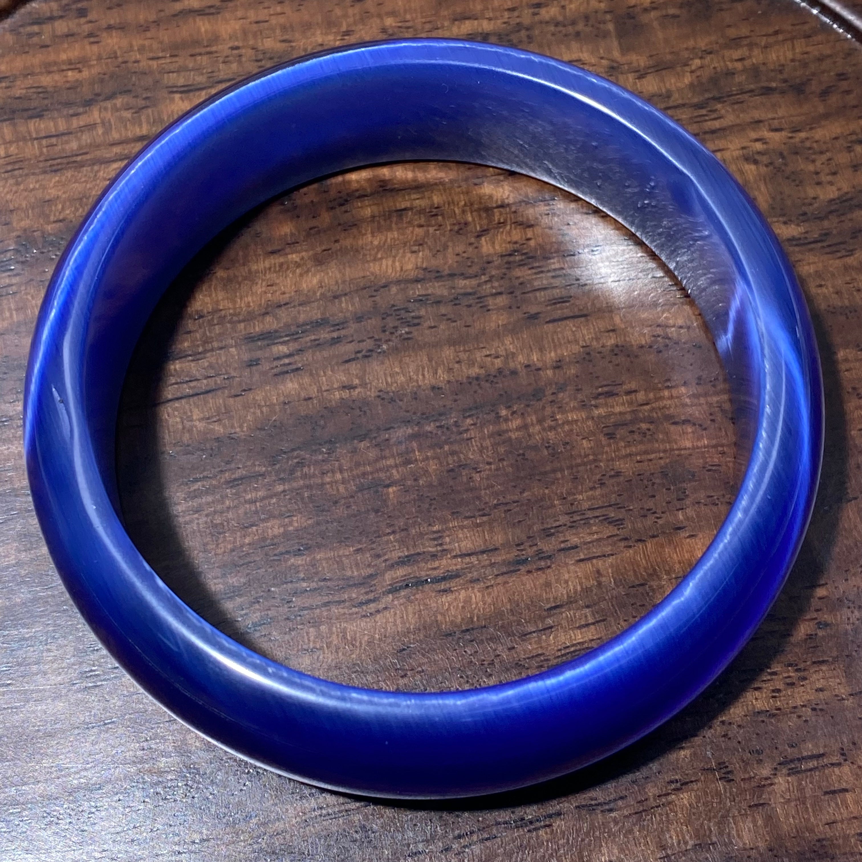 Deep Royal Blue Cat's Eye Wide Flat Bangle