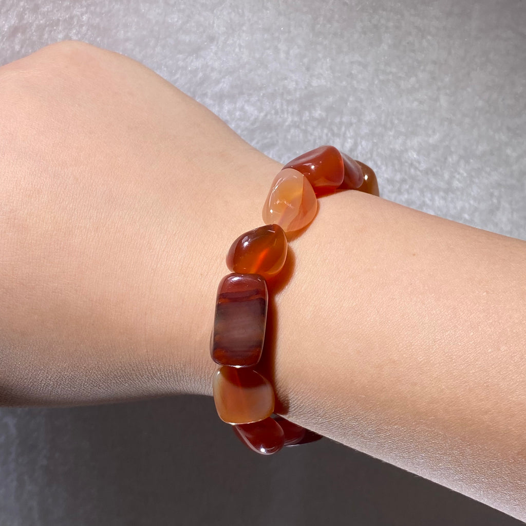Red Agate Irregular Tumbled Freeform Bead Stretch Bracelet, Fits 16cm Wrist