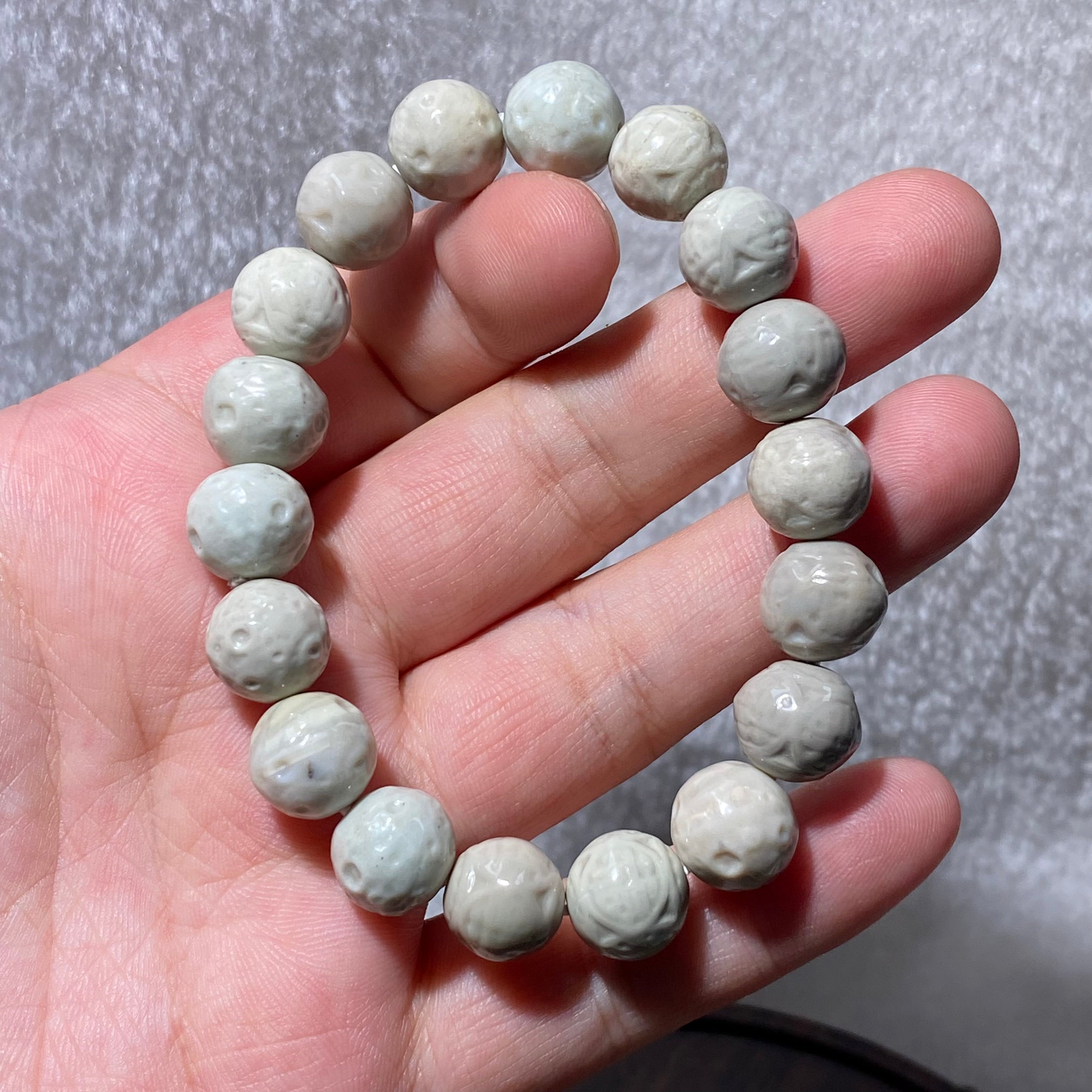 Natural Matte Alashan Agate Carved Round Bead Stretch Bracelet, Fits 16cm Wrist