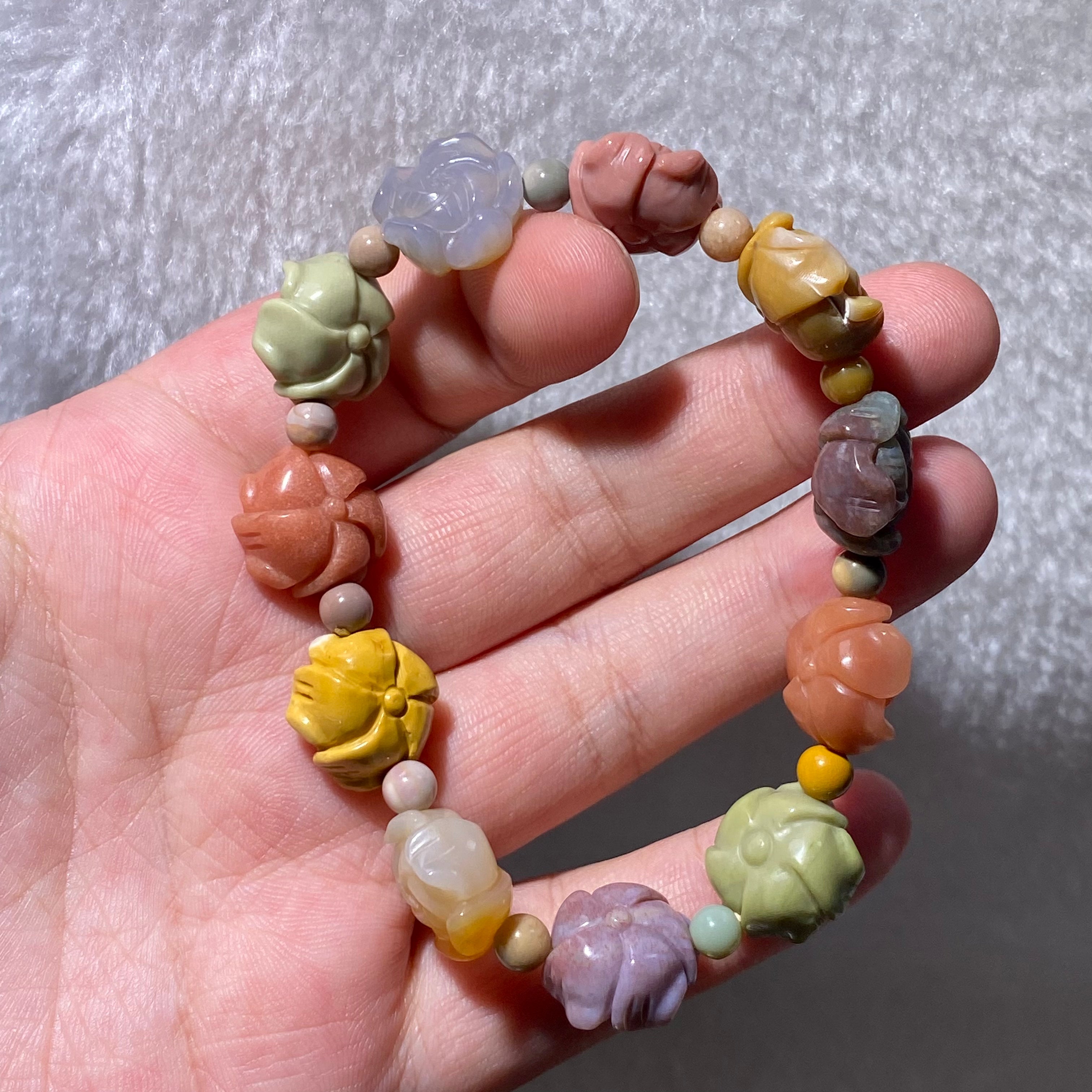 Natural Multicolor Alashan Agate Carved Rose Flower Bead Stretch Bracelet, Fits 16cm Wrist