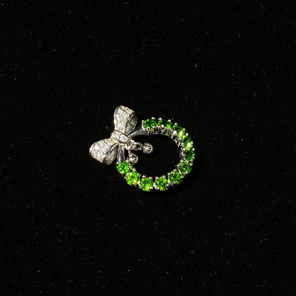 Natural Green Garnet Bowknot Wreath Pendant, S925 Silver Setting