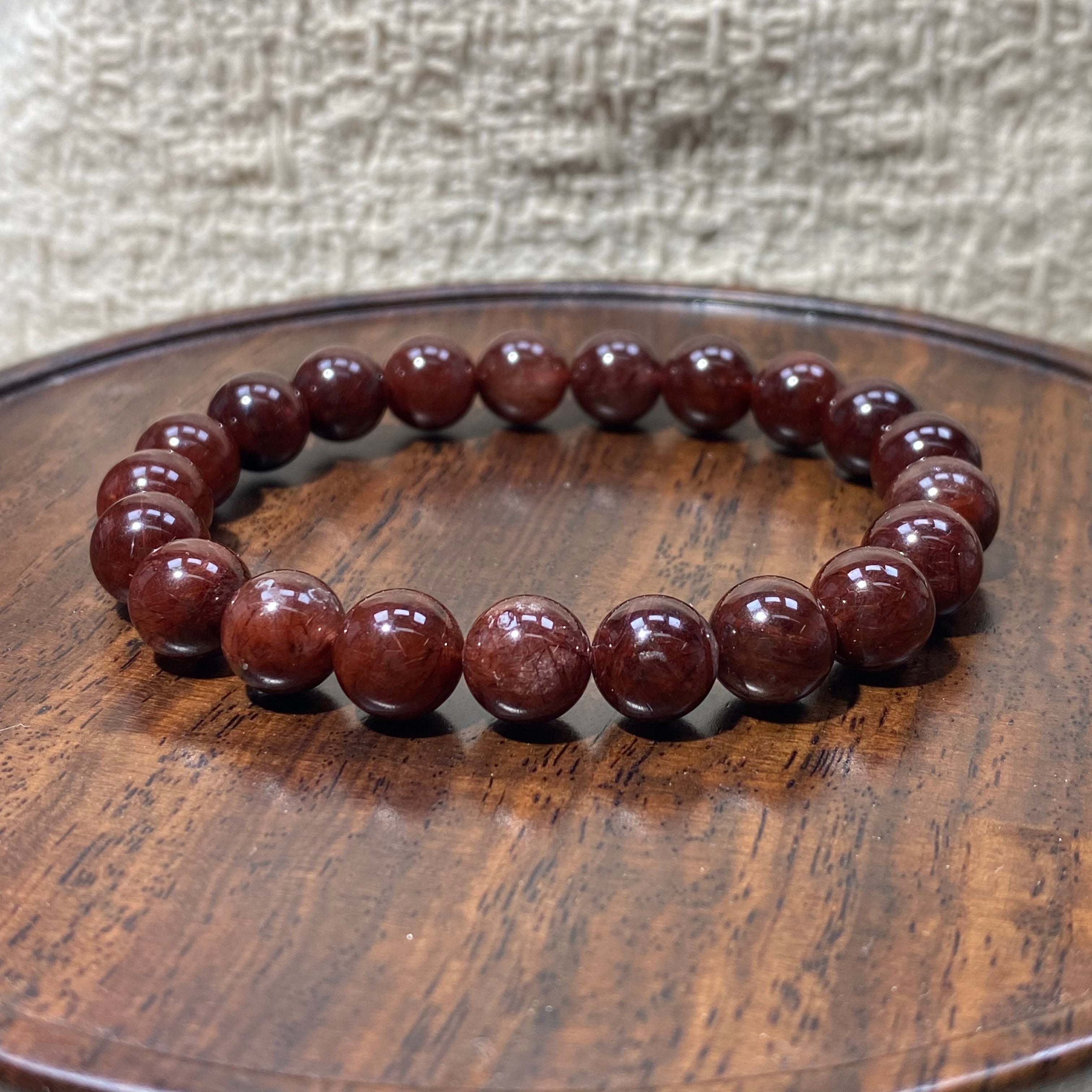 Natural Red Rabbit Fur Quartz Round Bead Bracelet, 9mm Beads, Fits 15.5cm Wrist