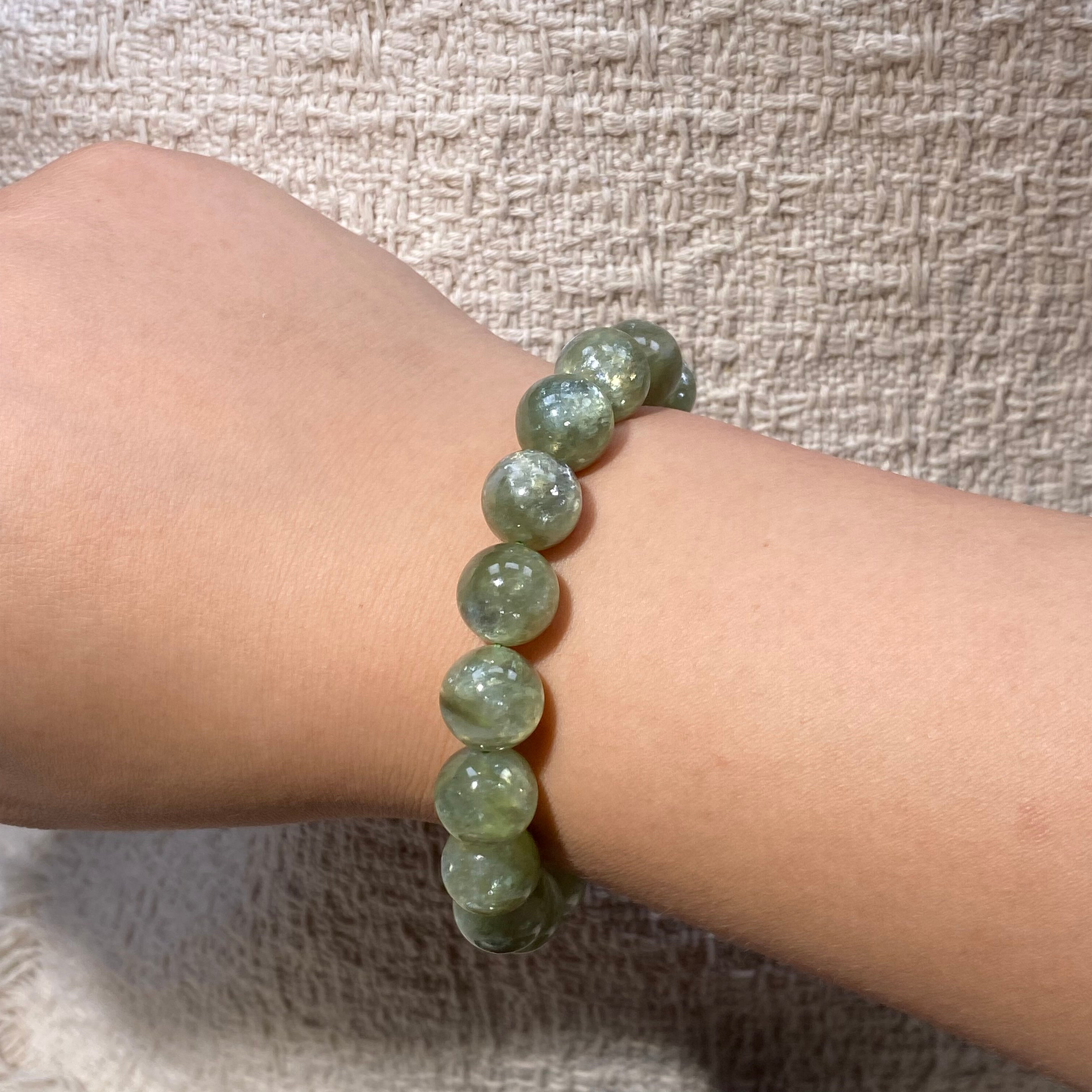 Emerald Round Bead Bracelet, 11.8 mm Beads, Fits 17 cm Wrist
