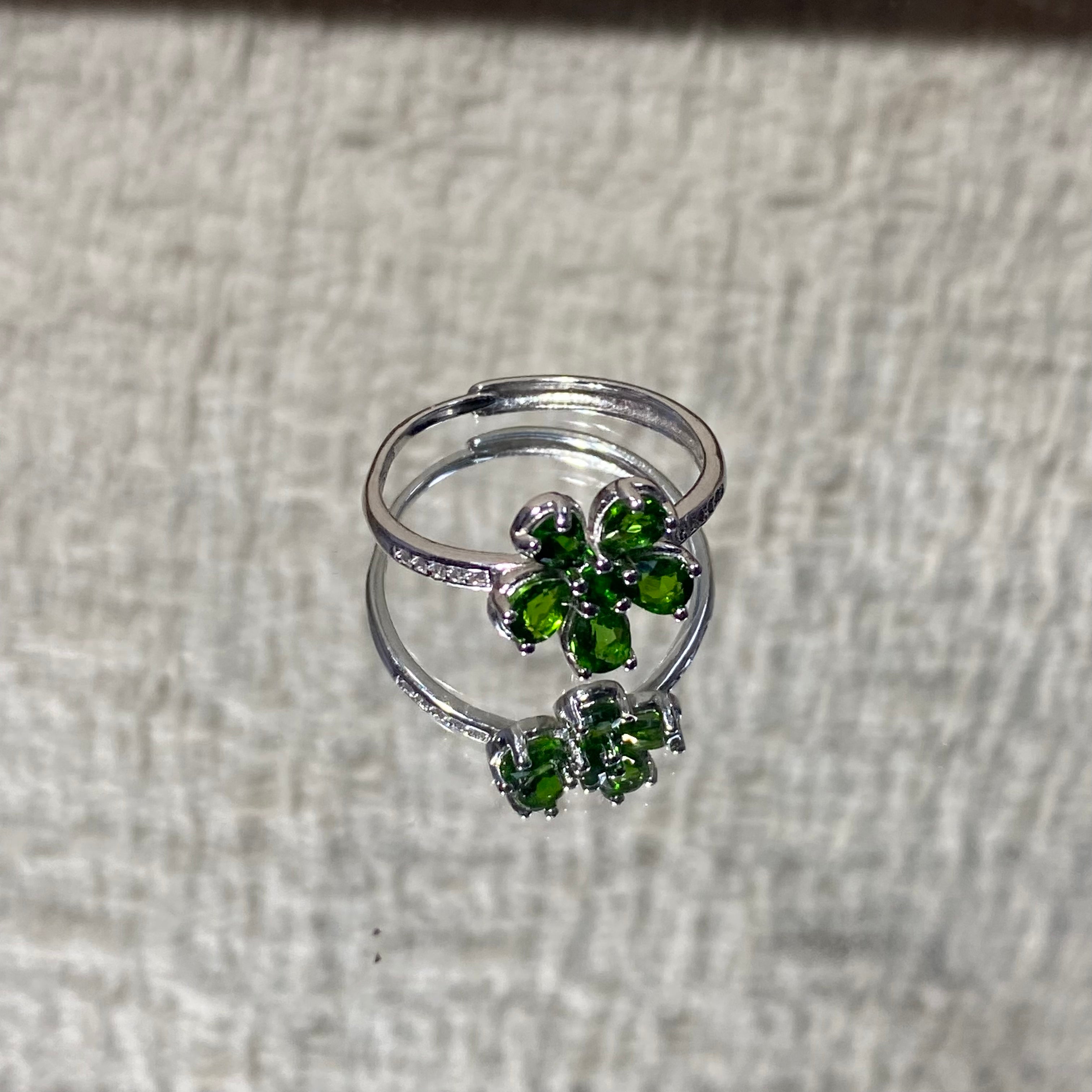 Natural Diopside Four-Leaf Clover S925 Adjustable Ring