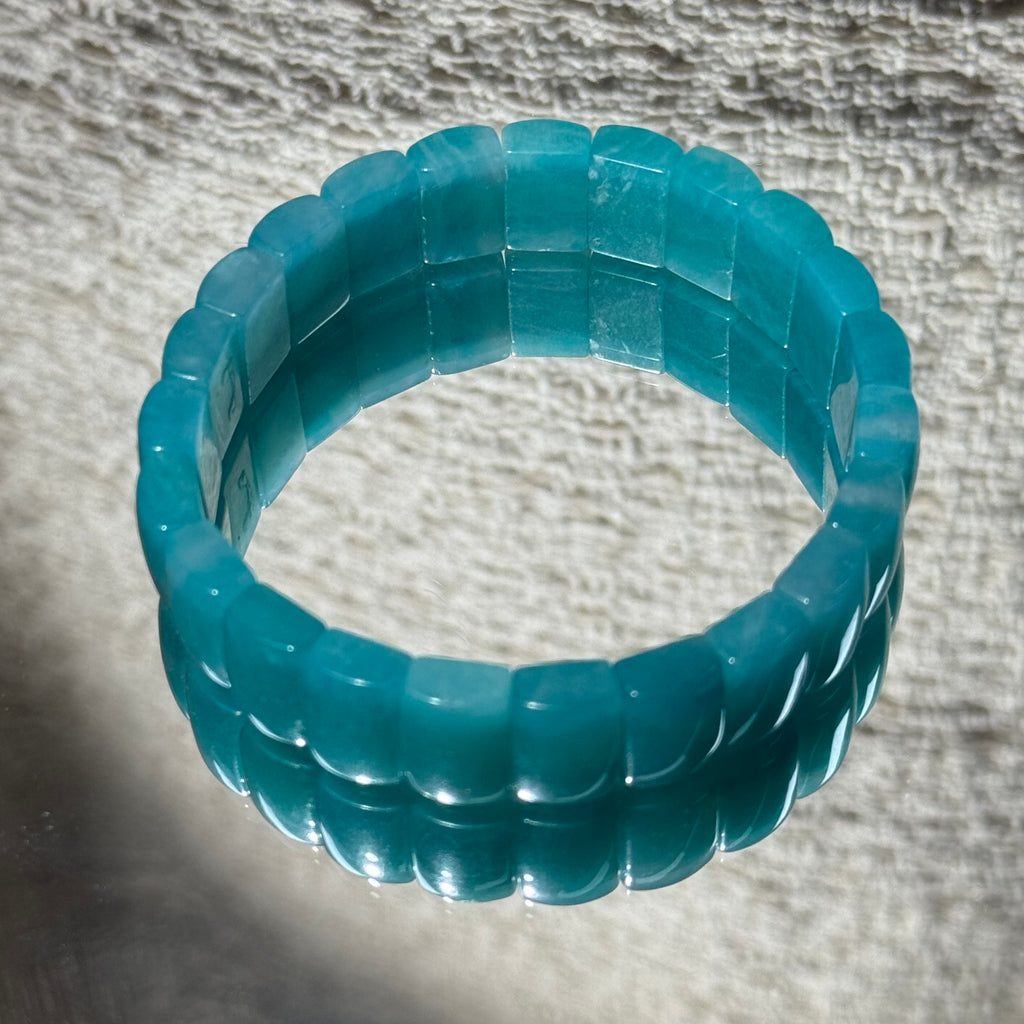 Natural Flat‑Carved Amazonite Stretch Bangle Bracelet