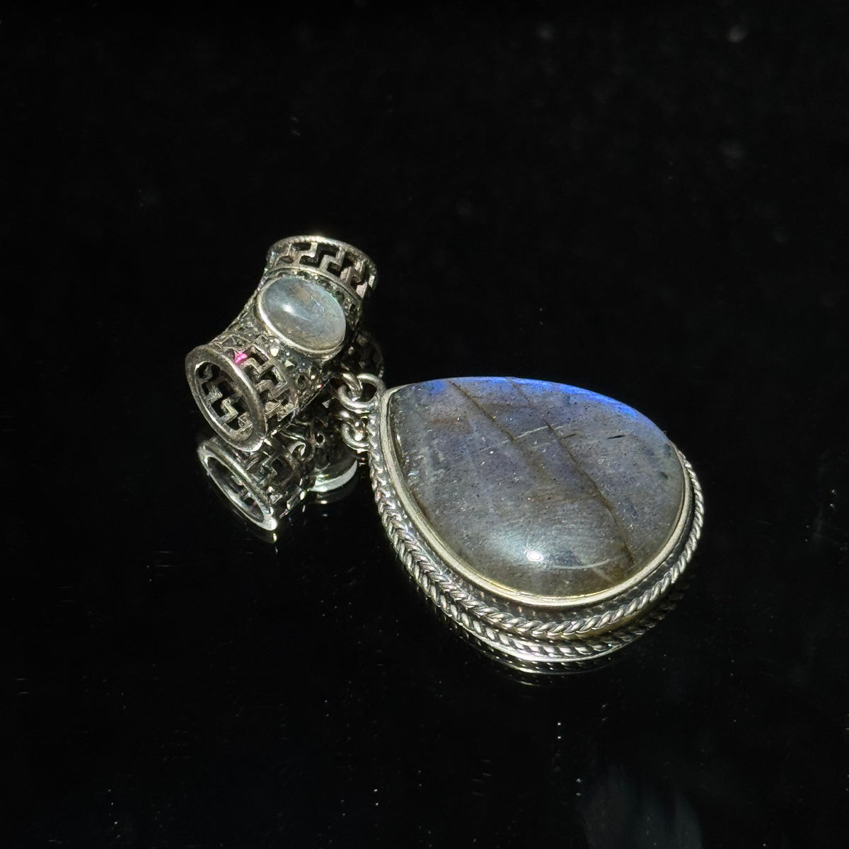 Natural Labradorite Teardrop Vintage Metal Pendant