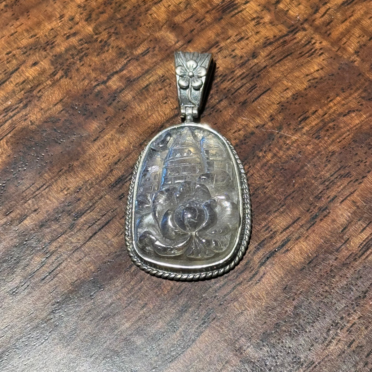 Carved Natural Labradorite Vintage Metal Pendant