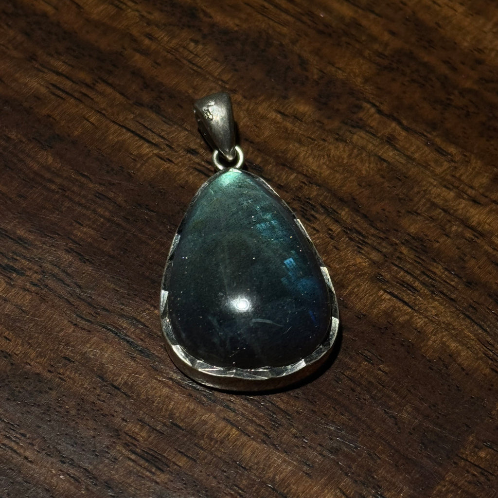 Natural Labradorite Teardrop Vintage Metal Pendant