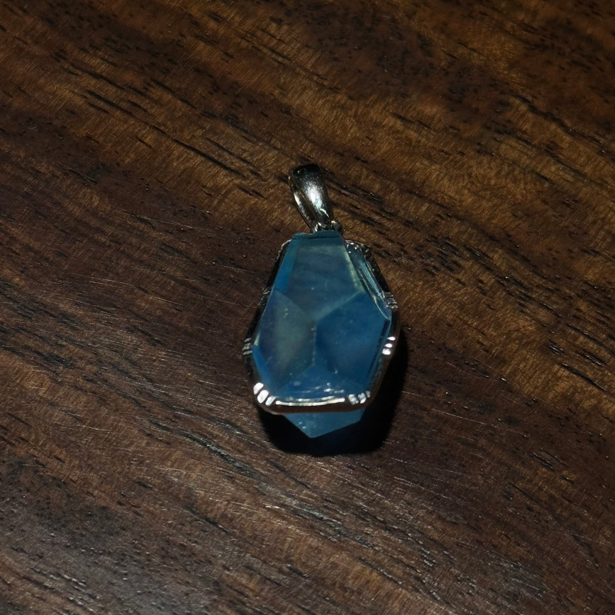 Natural Blue Aquamarine Free‑Form Faceted Silver‑Tone Pendant