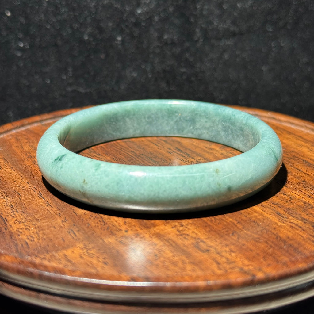 Natural Jadeite Bangle, Soft Light‑Green Solid Jade Bangle