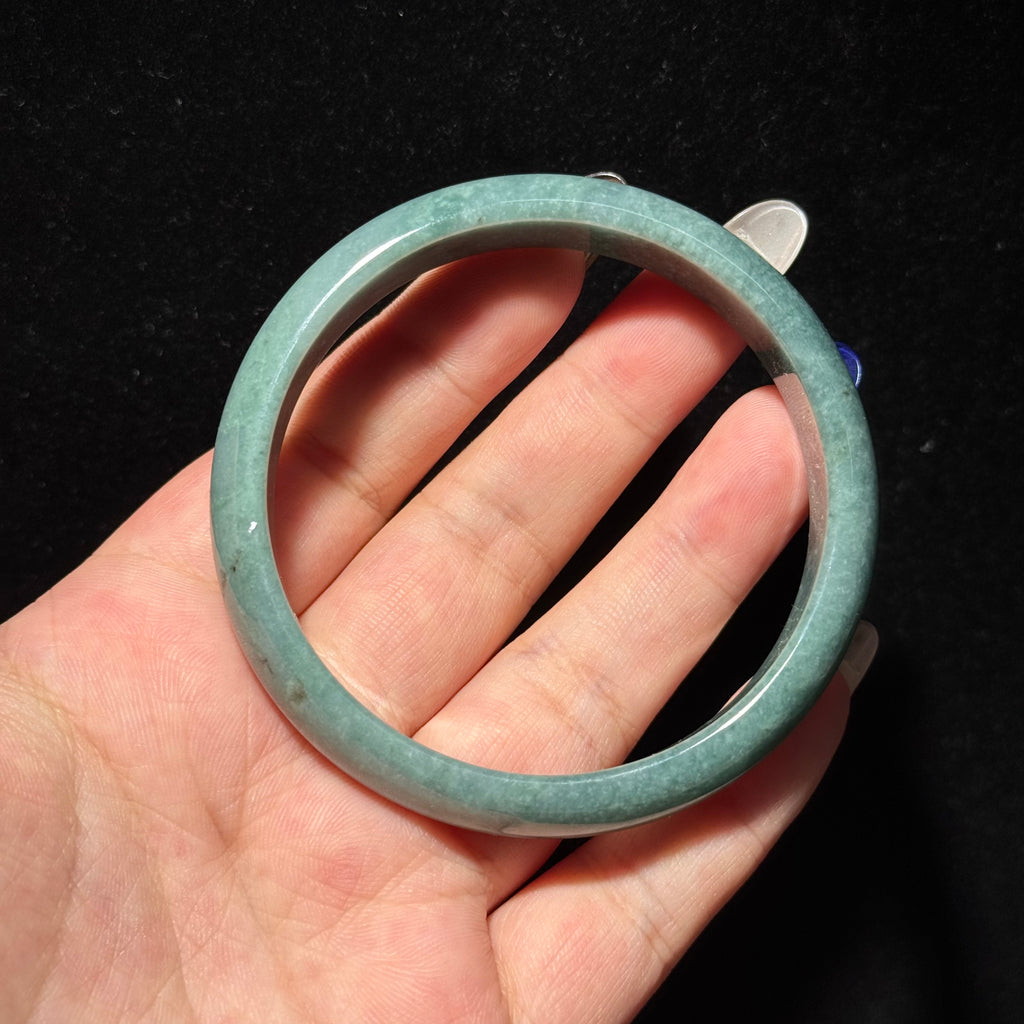 Natural Jadeite Bangle, Soft Light‑Green Solid Jade Bangle