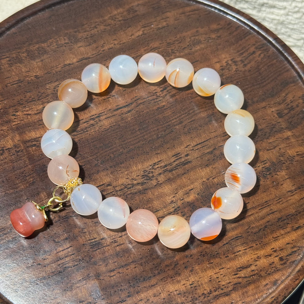 Agate Stretch Bracelet, Persimmon‑Shaped Yanyuan Agate Charm Dangle Bracelet