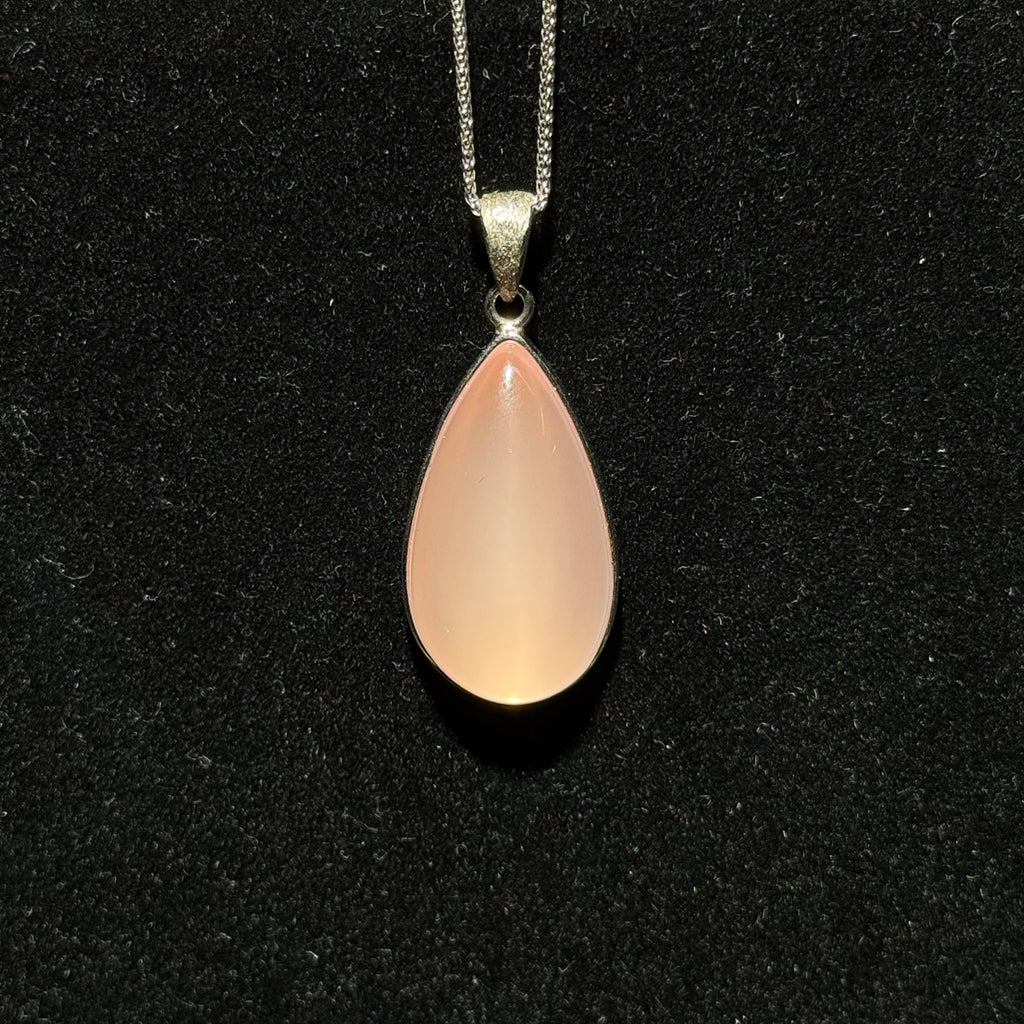Natural Rose Quartz Teardrop Bezel‑Set Pendant
