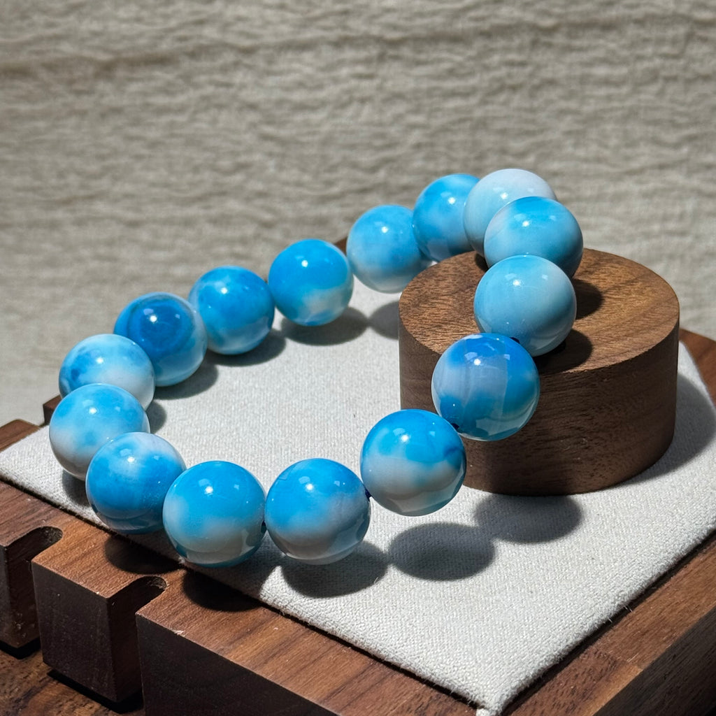 Dyed Agate Round Bead Stretch Bracelet