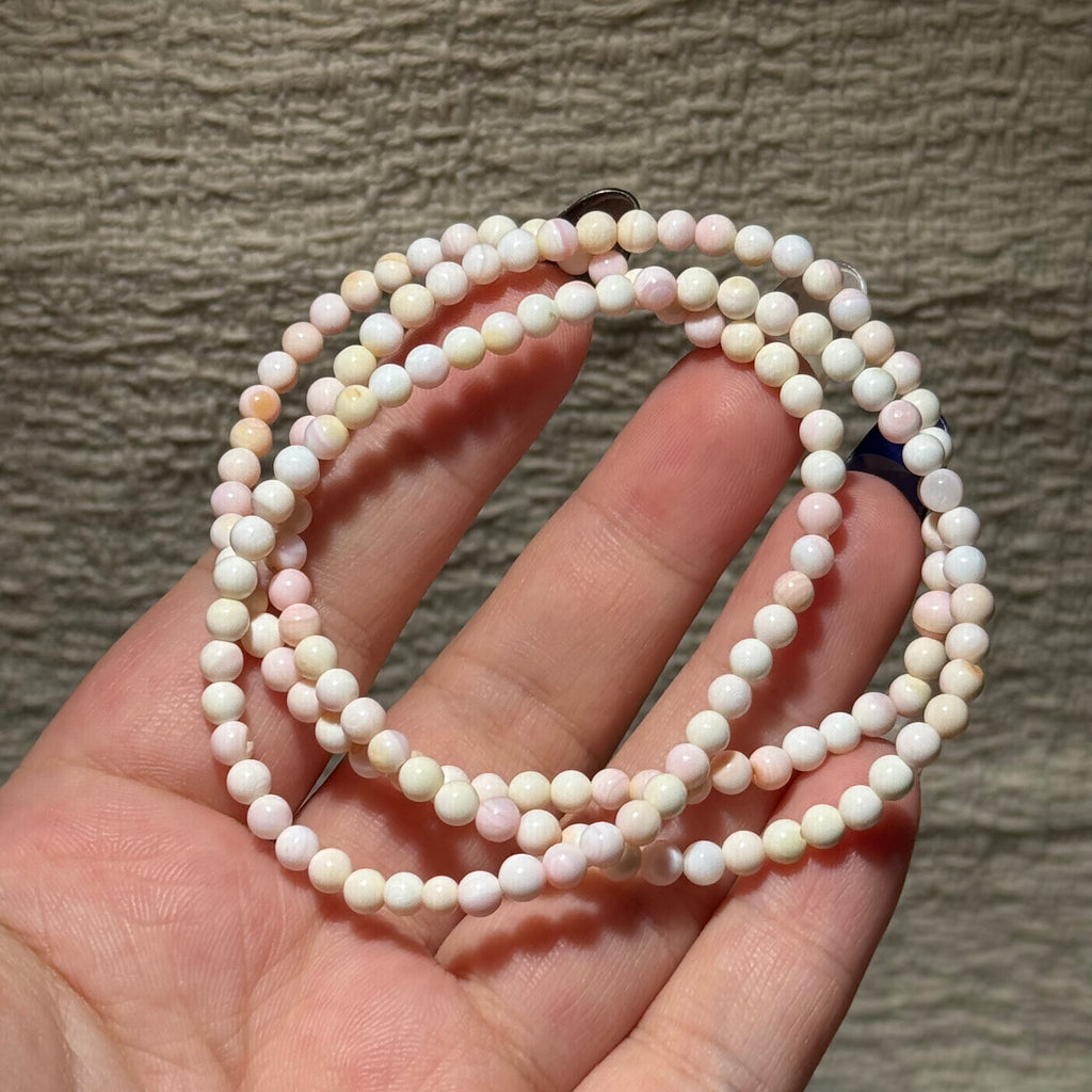 Pastel Shell Bead Multi‑Loop Stretch Bracelet