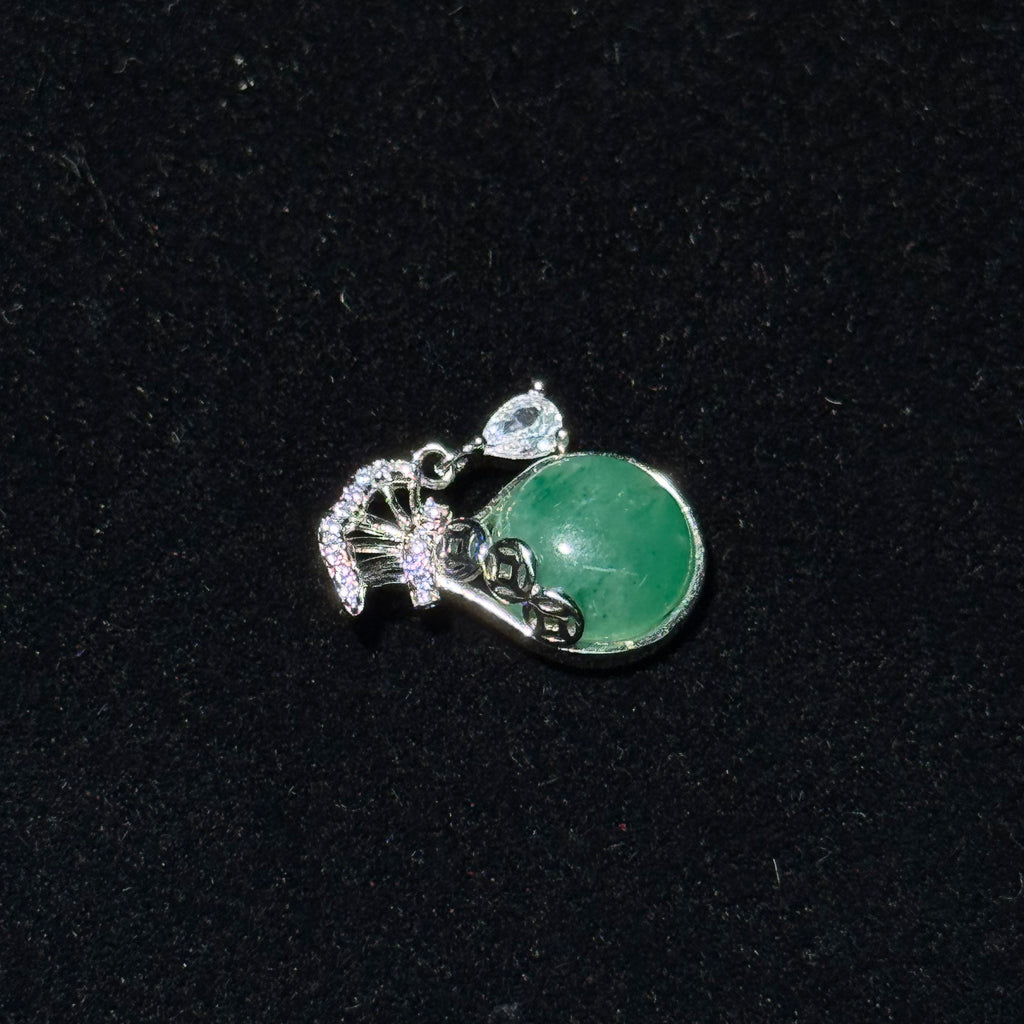 Natural Green Aventurine Round Cabochon Silver‑Tone Pendant