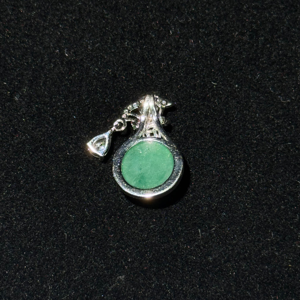 Natural Green Aventurine Round Cabochon Silver‑Tone Pendant