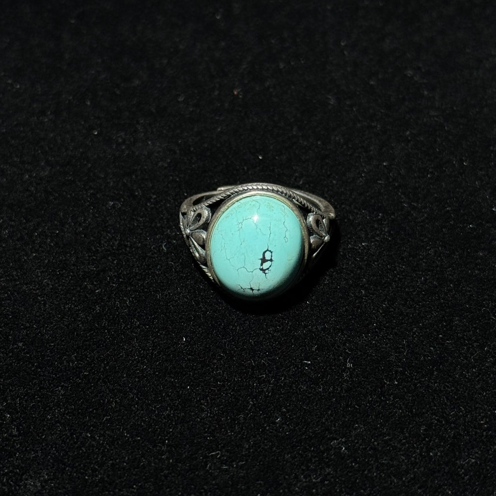 Natural Turquoise Oval Cabochon Ring, Vintage Silver‑Tone Filigree Band Statement Crystal Ring