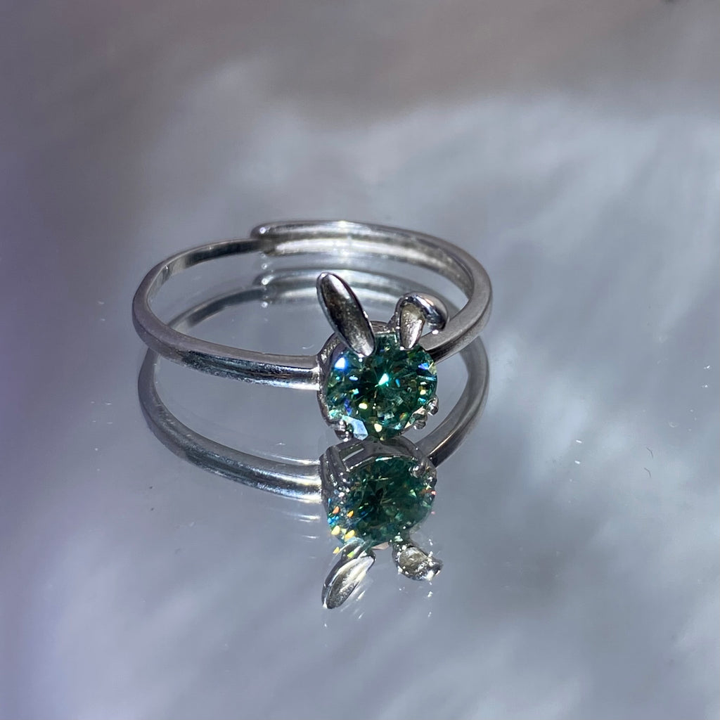 Mozambique diamond rabbit s925 ring
